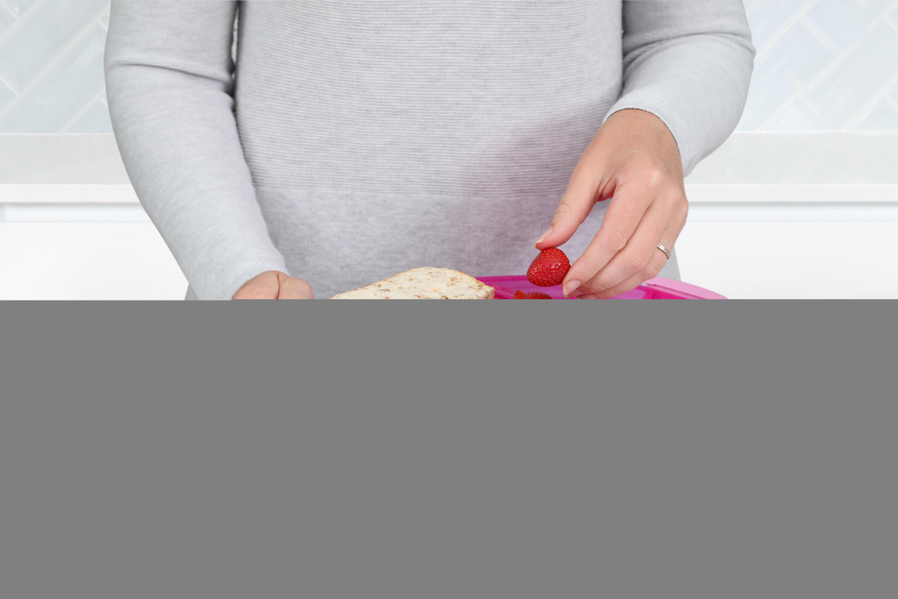 Tříkomorový svačinový box Lunch™s nádobou na jogurt a 2 tácky 1,25 litru 4/7