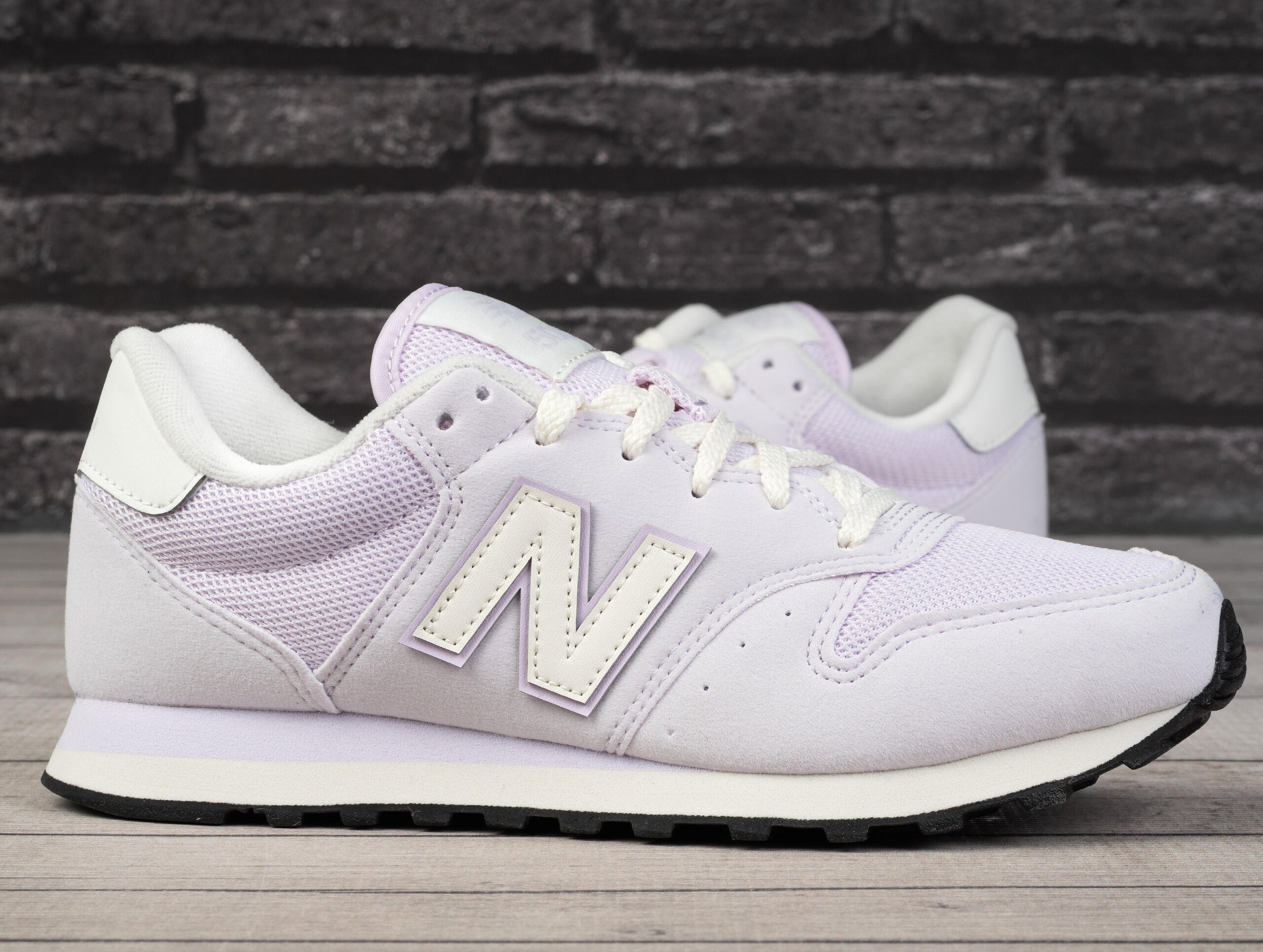 Buty damskie sportowe New Balance 2/6