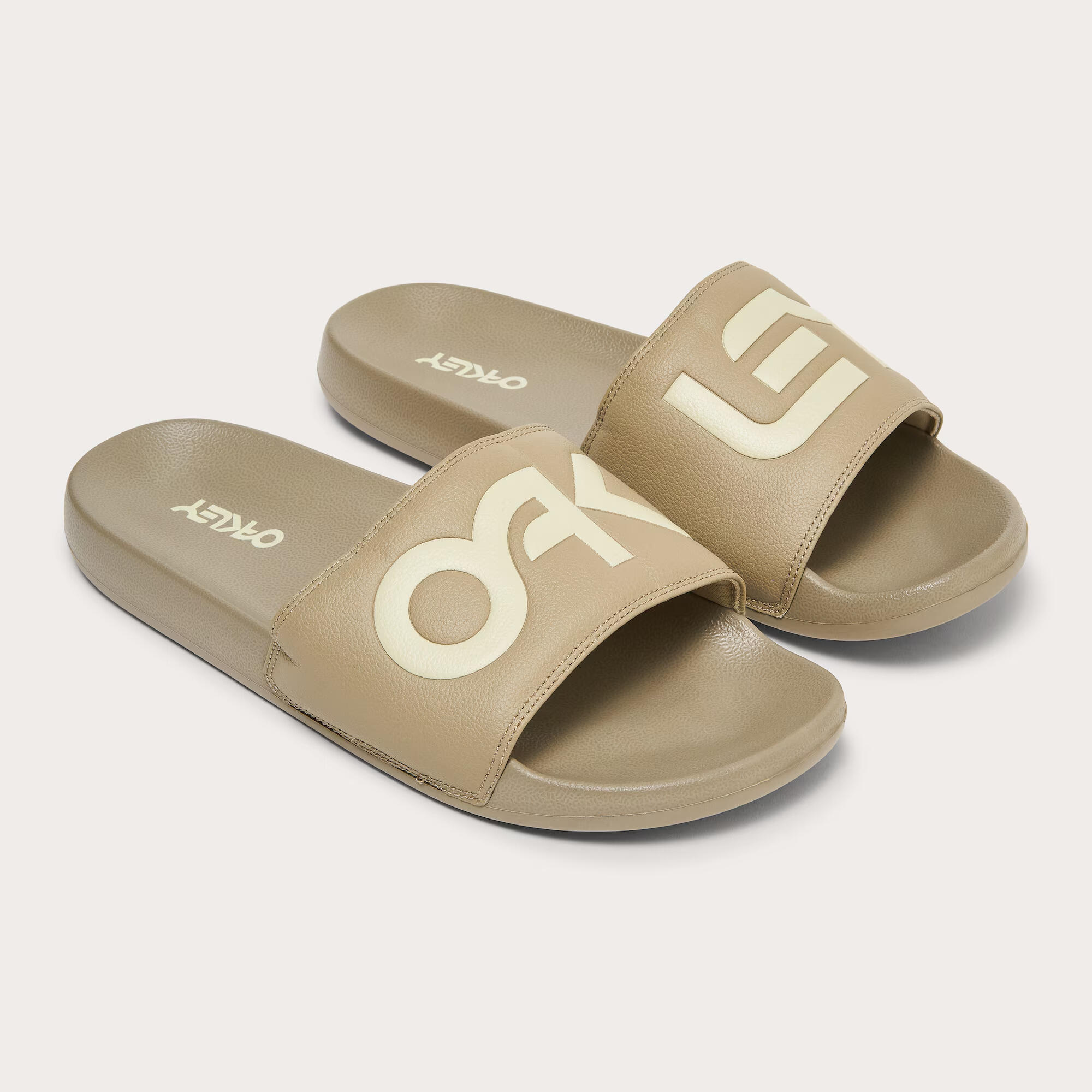 Claquettes Oakley B1b Slide 2.0 2/3