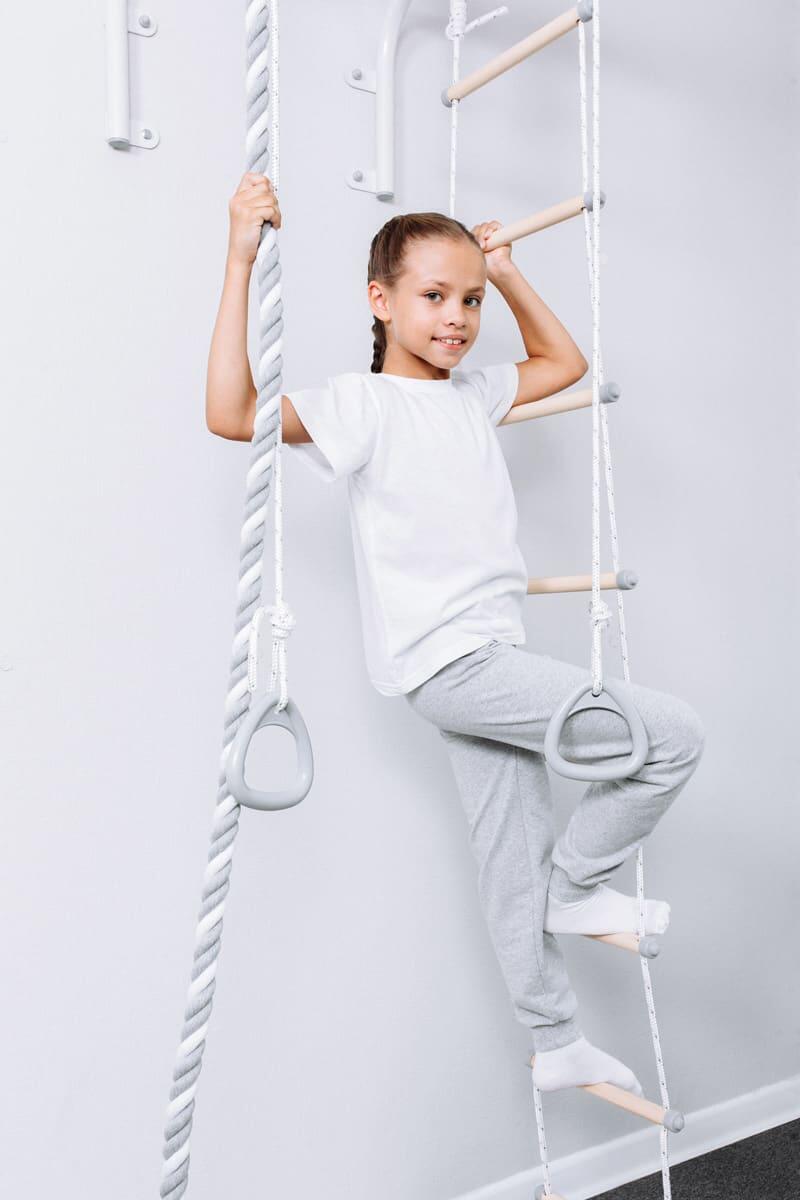 Barre de traction murale avec accessoires de gymnastique pour enfants 4/7