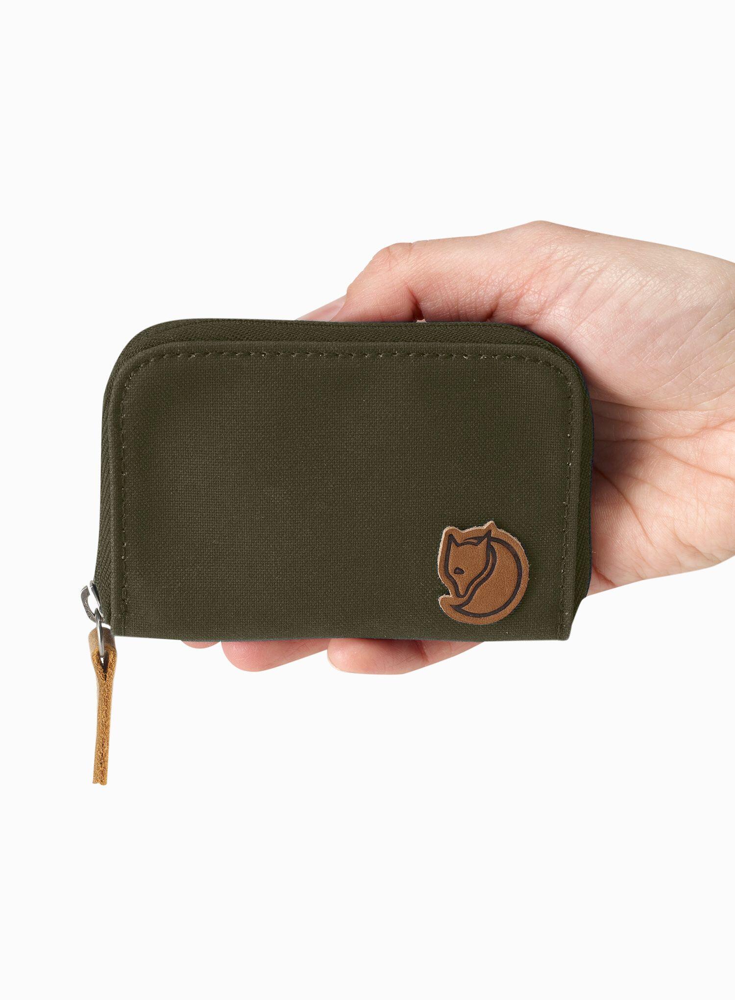 Portfel Fjallraven Zip Card Holder - dark olive 4/4