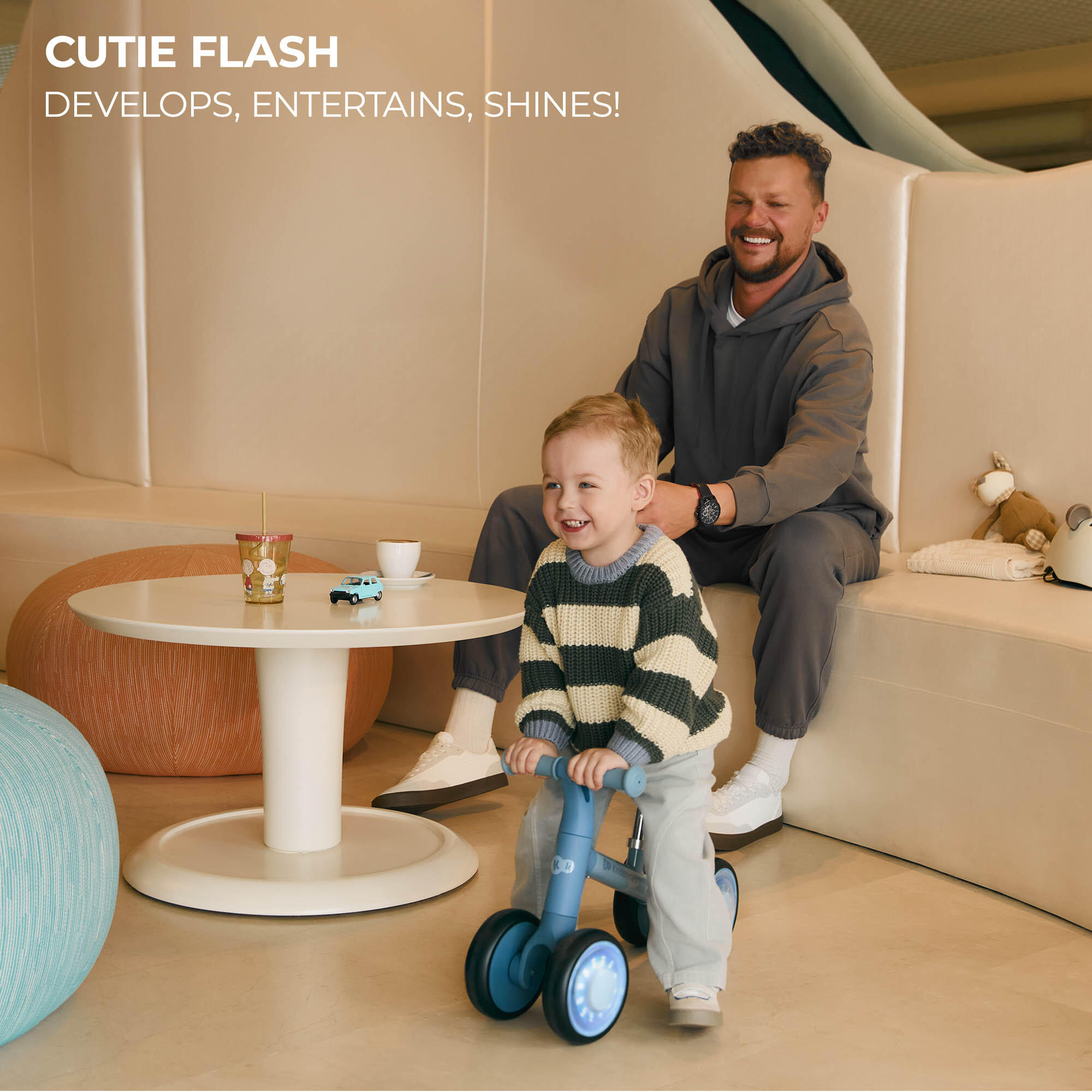 Kinderkraft CUTIE FLASH plimbare pe BLUE 2/11