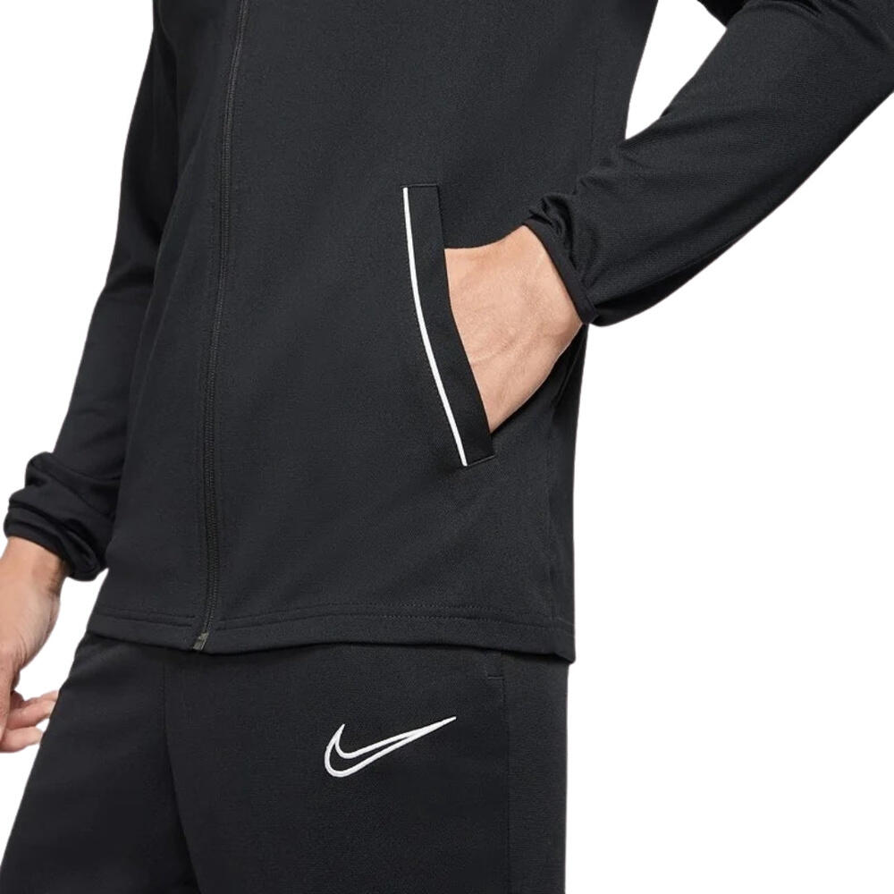 CHANDAL HOMBRE NIKE 5/5