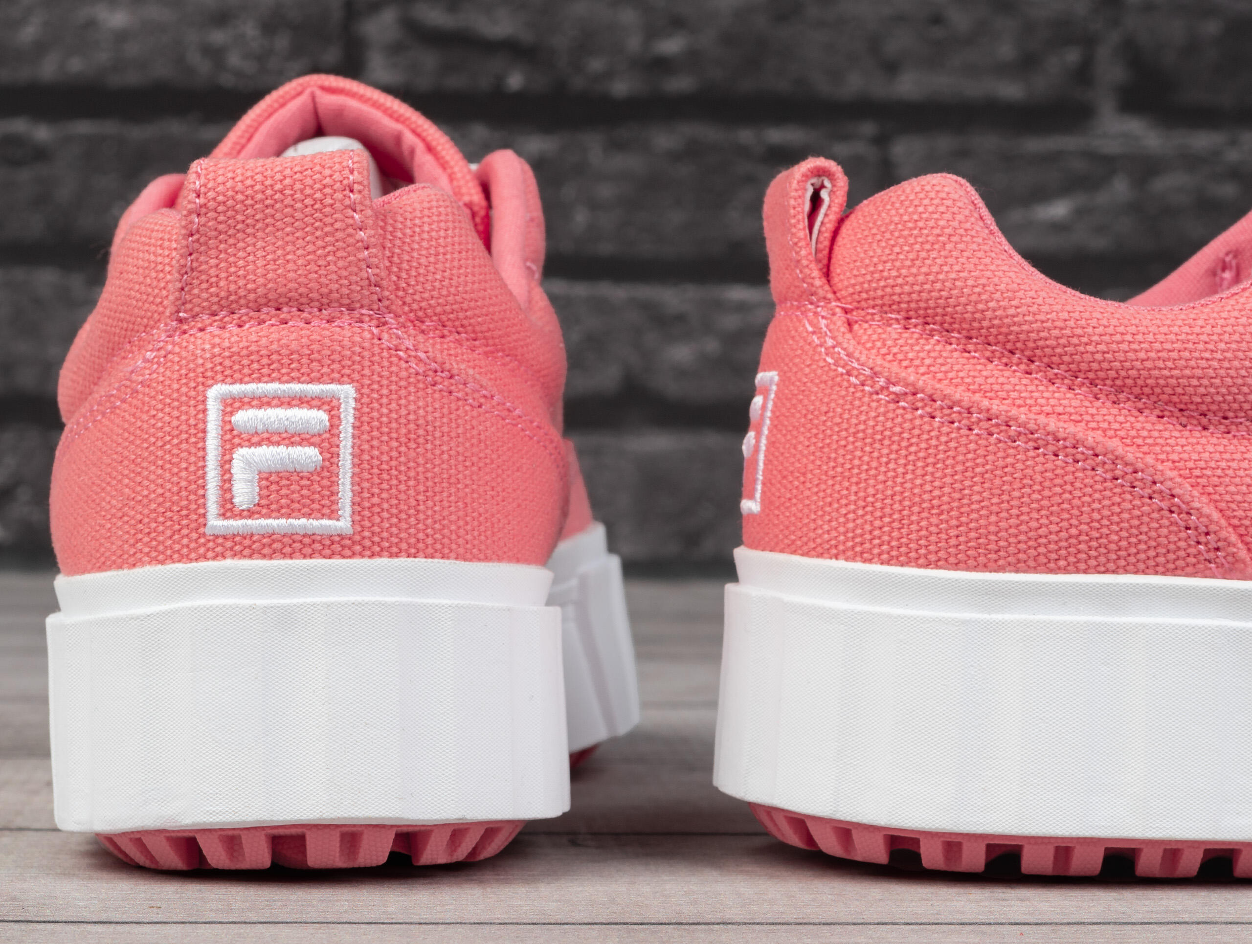 Buty damskie trampki Fila SANBLAST C WMN 4/7