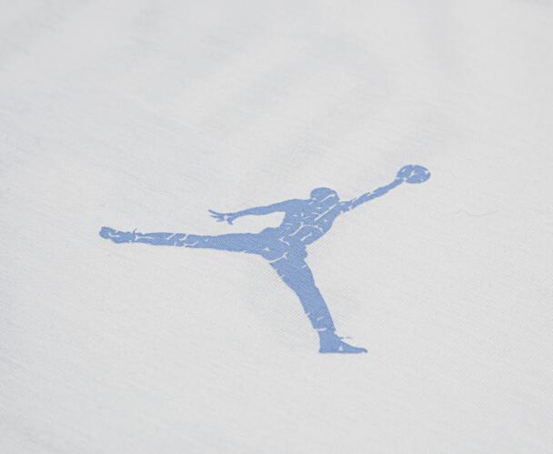 T-shirt ragazza jordan distressed colligiate - bianco 5/5