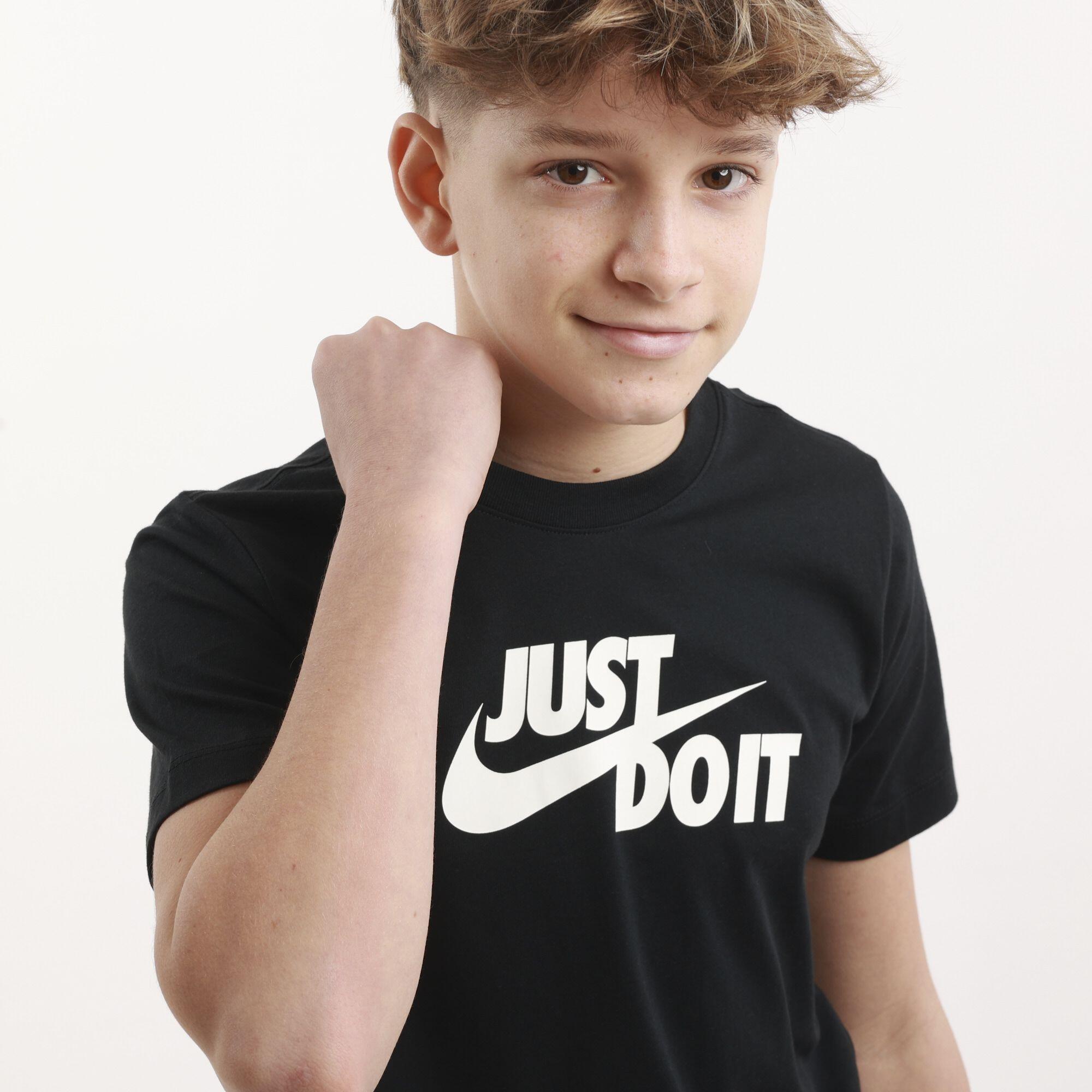 T-shirt junior nike nero 4/4