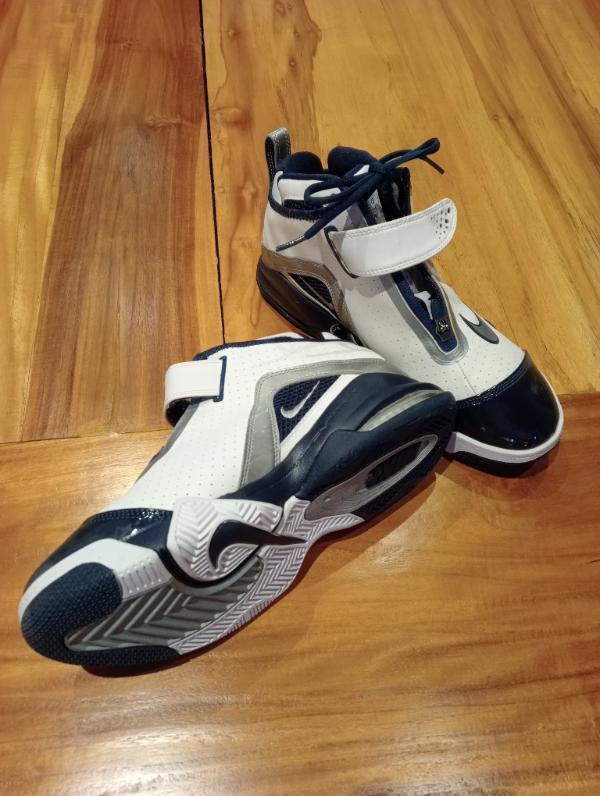 NIKE picture