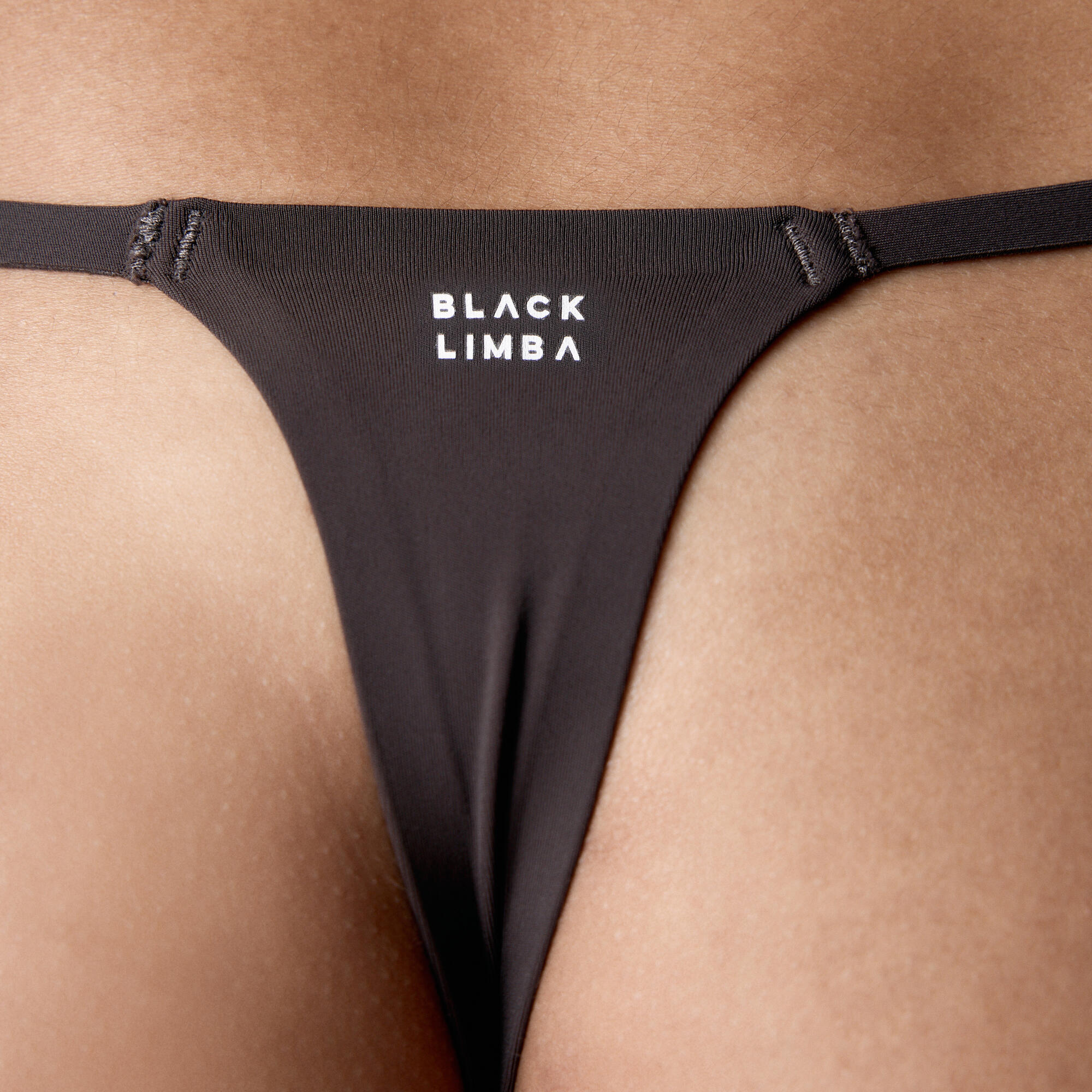 String Jane pour femmes Black Limba Chocolate invisible 3/6