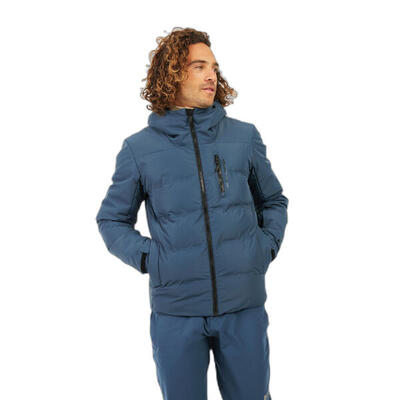 Ski-jas protest superior
