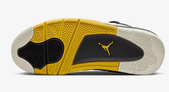 Chaussures  4 Retro Vivid Sulfur 7/7