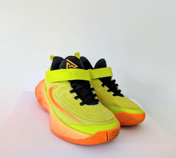 NIKE picture