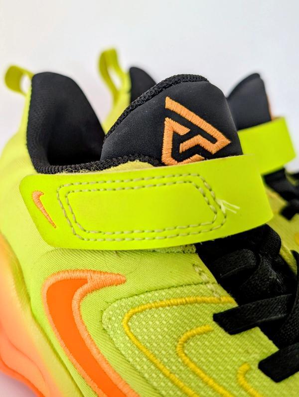 Entre Particuliers - Chaussures de basket enfant "NIKE GIANNIS IMMORTAL 5/5