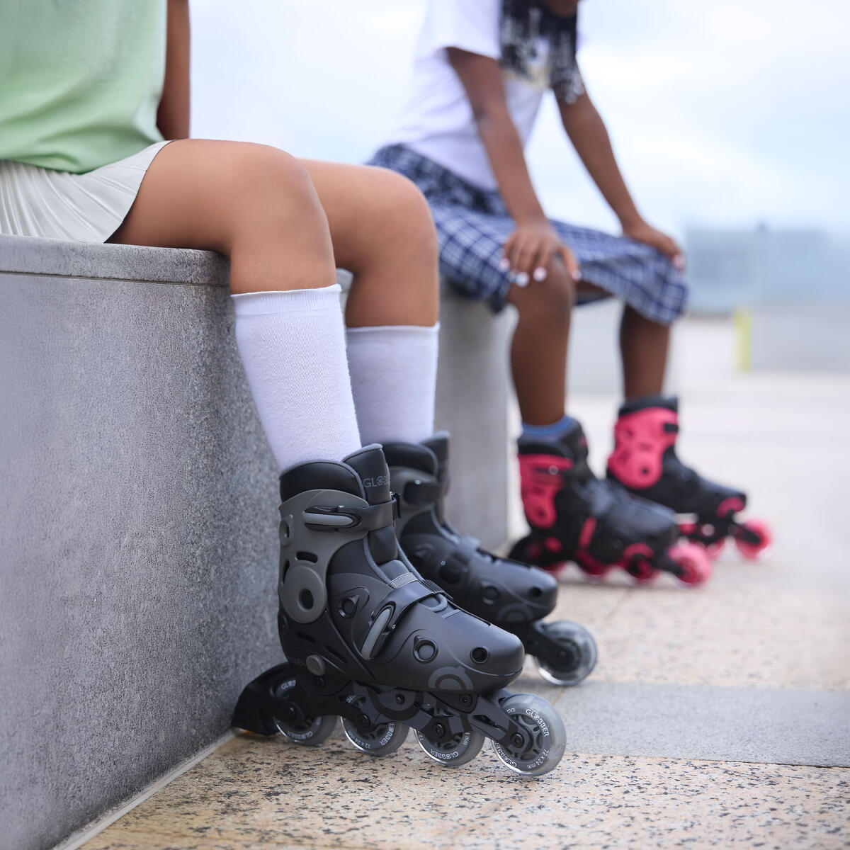 Rollers GO SKATES Taille M-L du 34 au 37 - Noir-Gris 4/7