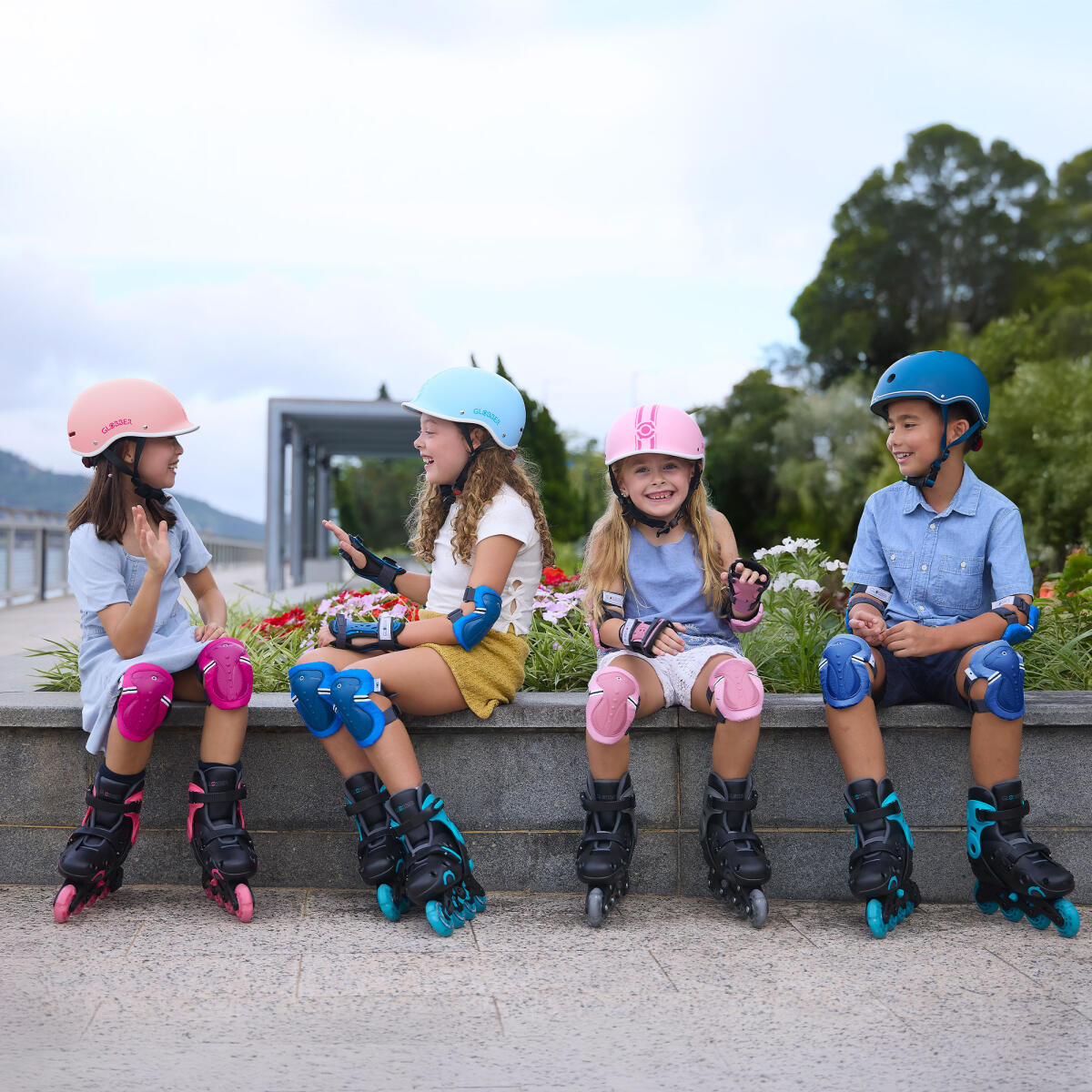 Rollers GO SKATES Taille M-L du 34 au 37 - Noir-Bleu 4/7