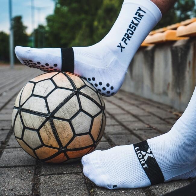 Sportovní protiskluzové ponožky X-Light 2/9