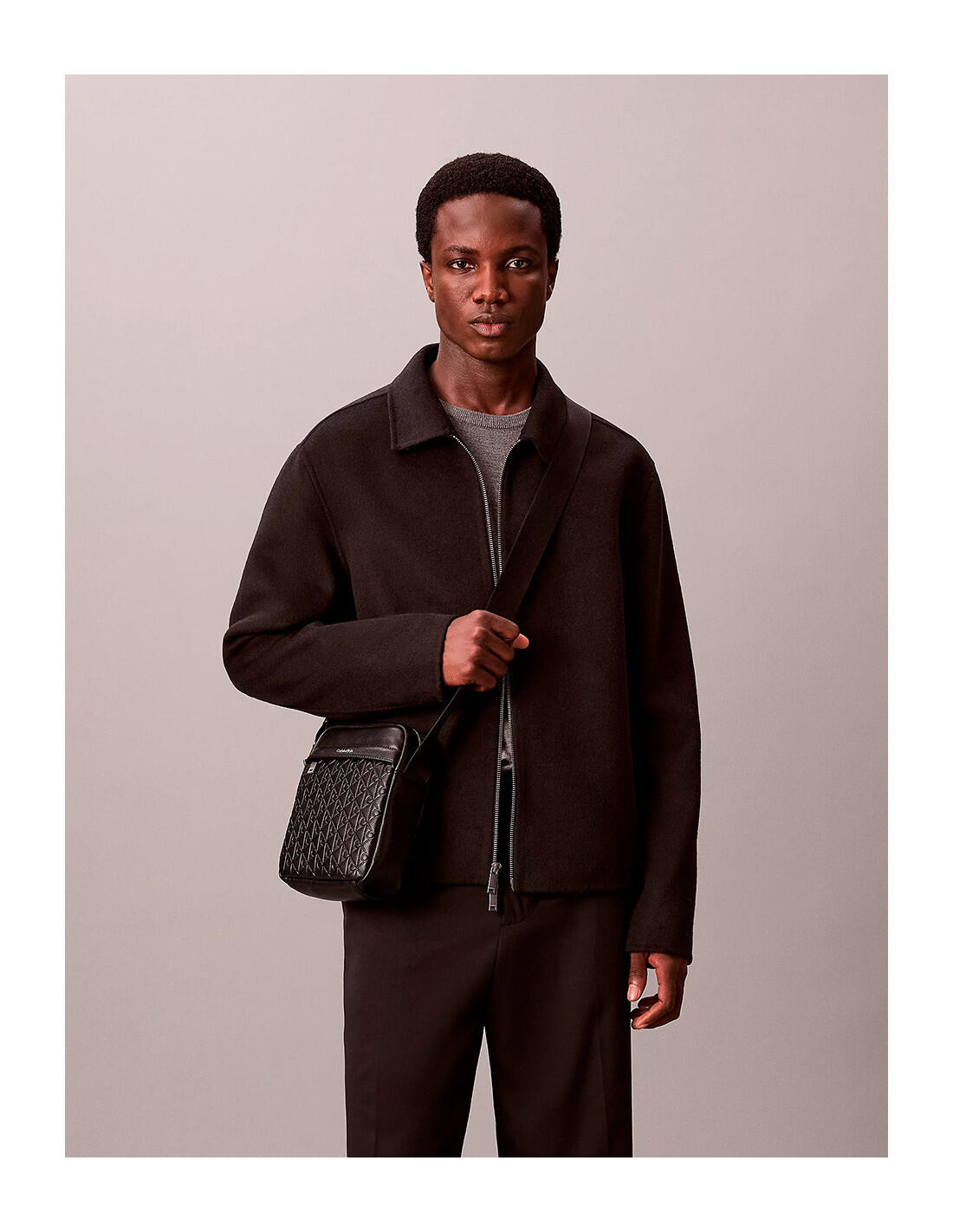 Bolso Calvin Klein en color UB1-Negro 5/5