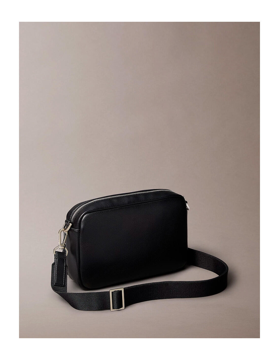 Bolso Calvin Klein en color UB1-Negro 3/5