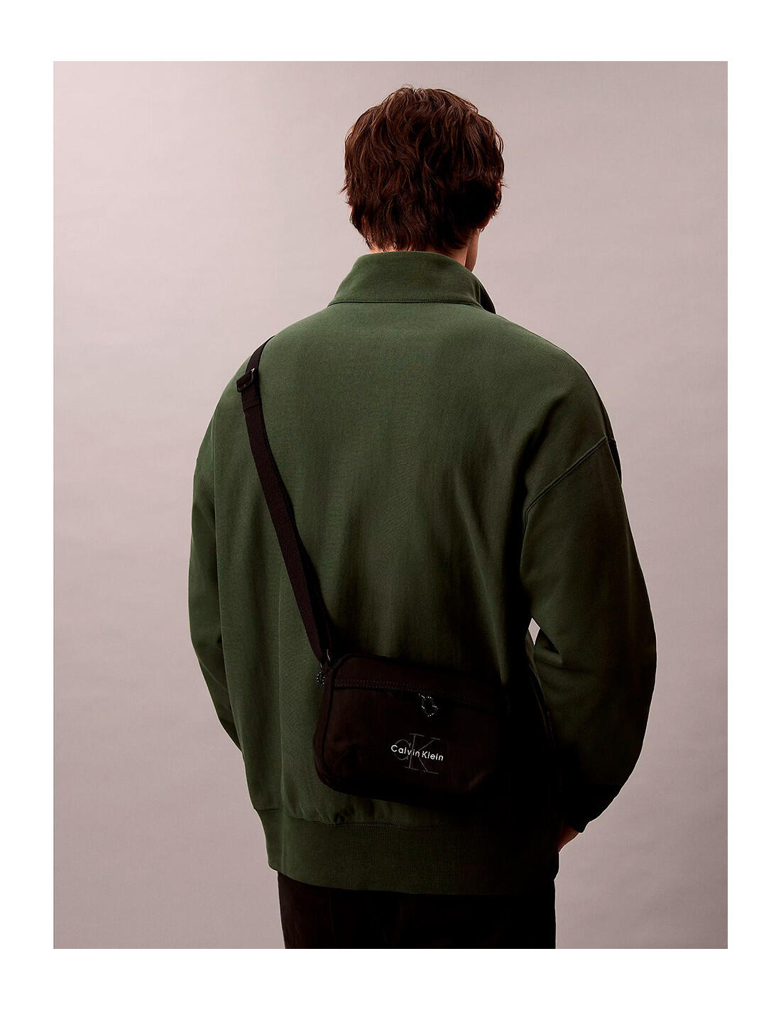Bolso Calvin Klein en color UB1-Negro 5/5