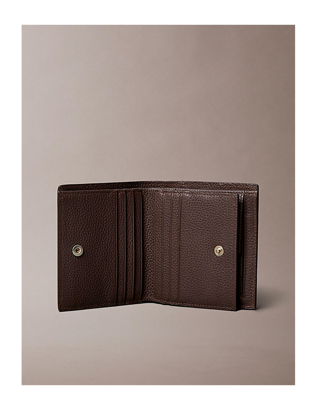 Cartera Calvin Klein en color YG1-Marrón 5/5