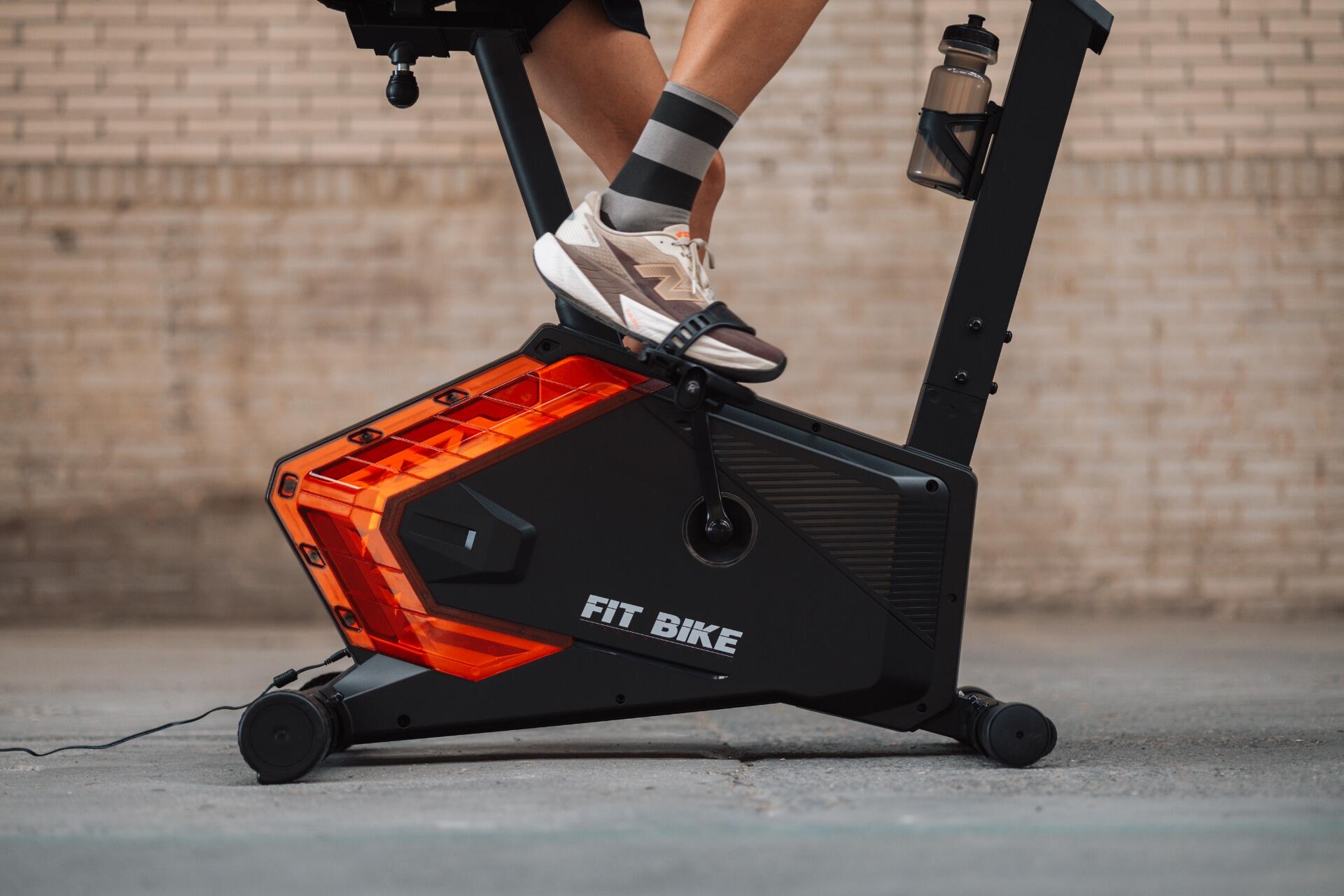 Ride 8 iPlus EMS - Hometrainer - EMS Weerstandsysteem - 12 Trainingsprogramma's 5/7