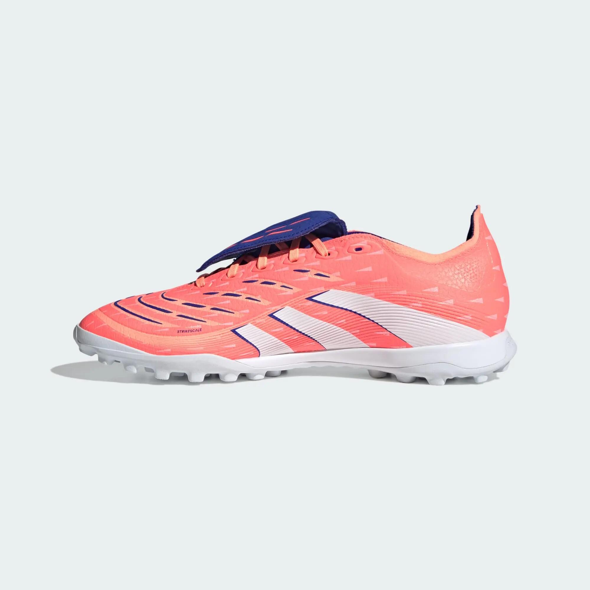 Predator League Fold-Over Tongue Turf Boots 8/8