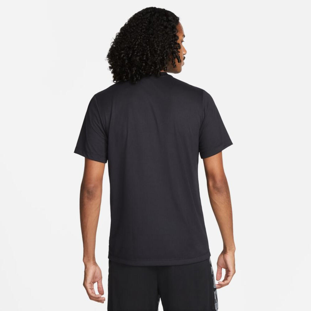 T-Shirt Hommes Nike Dri-Fit Legend noir 2/3