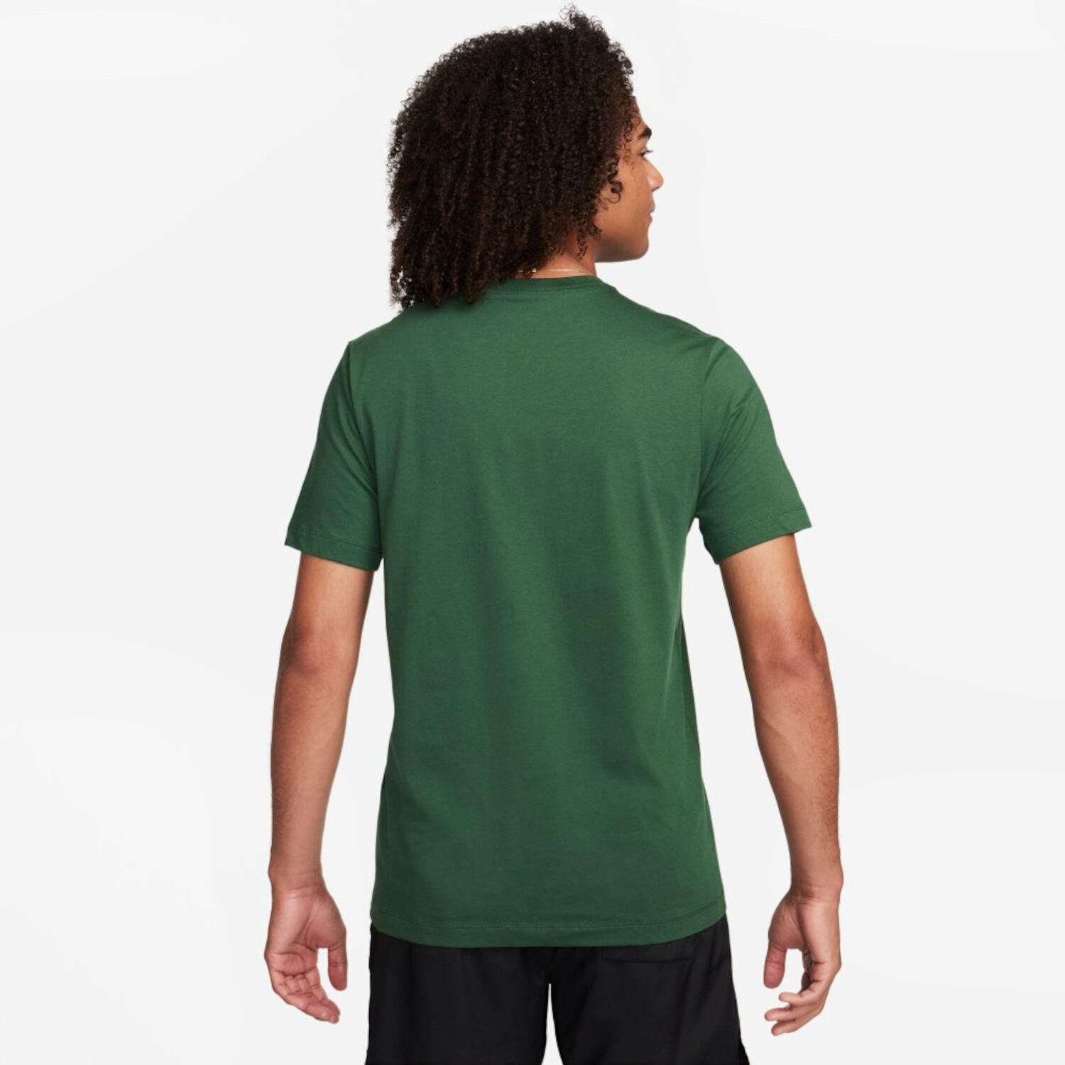 T-Shirt Hommes Nike Sportswear Club vert 4/4