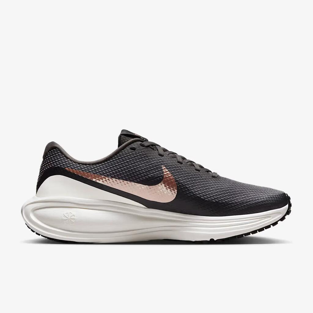 Women's Nike Revolution 8 Black Sneakers