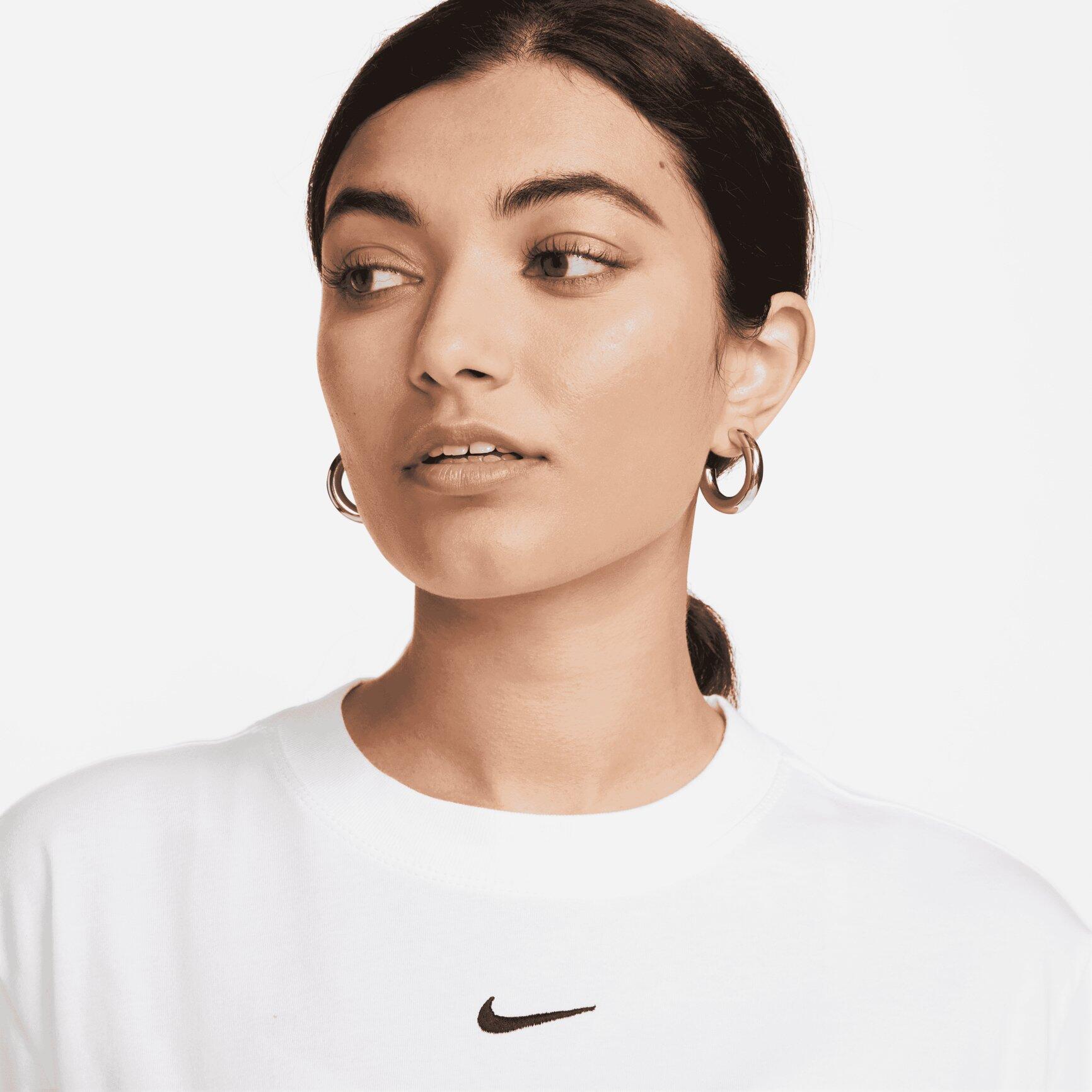 T-Shirt Femmes Nike Sportswear Essentials LBR blanc 3/4