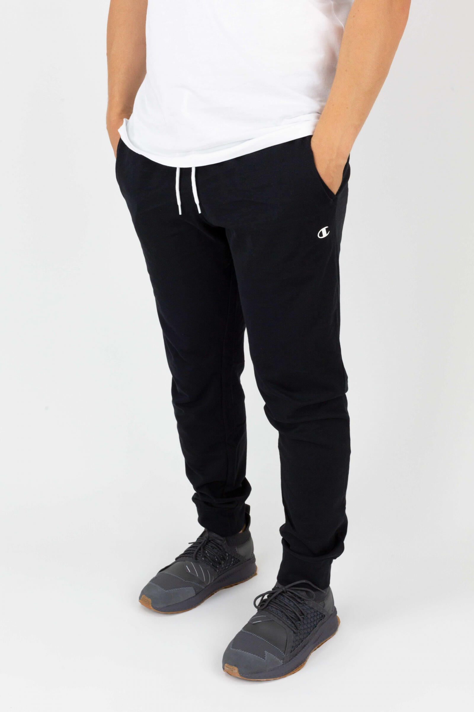 Champion - Pantalón negro 212148-KK001 4/5