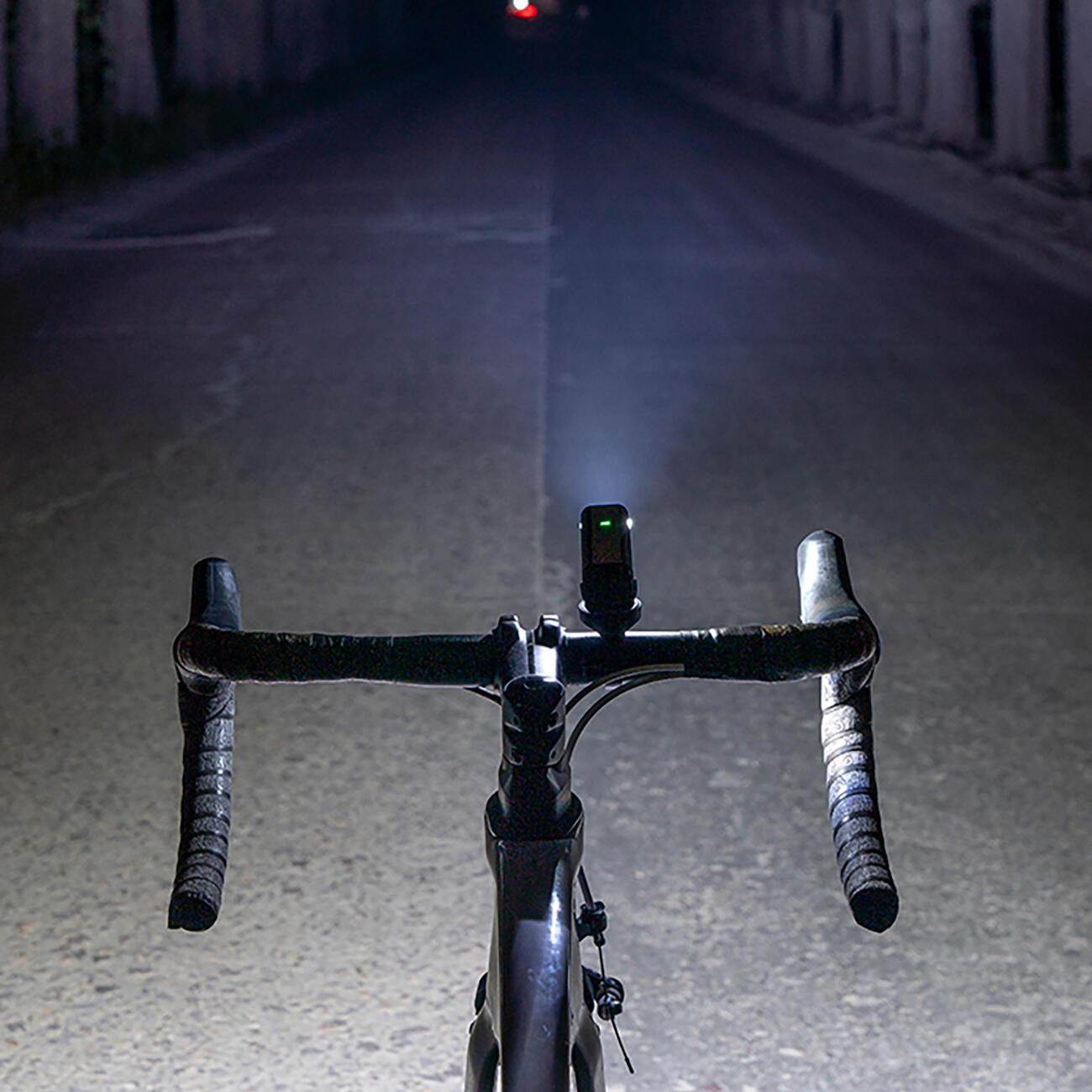 Sada předních (1000 lm) a zadních cyklistických světel Wozinsky 6/7