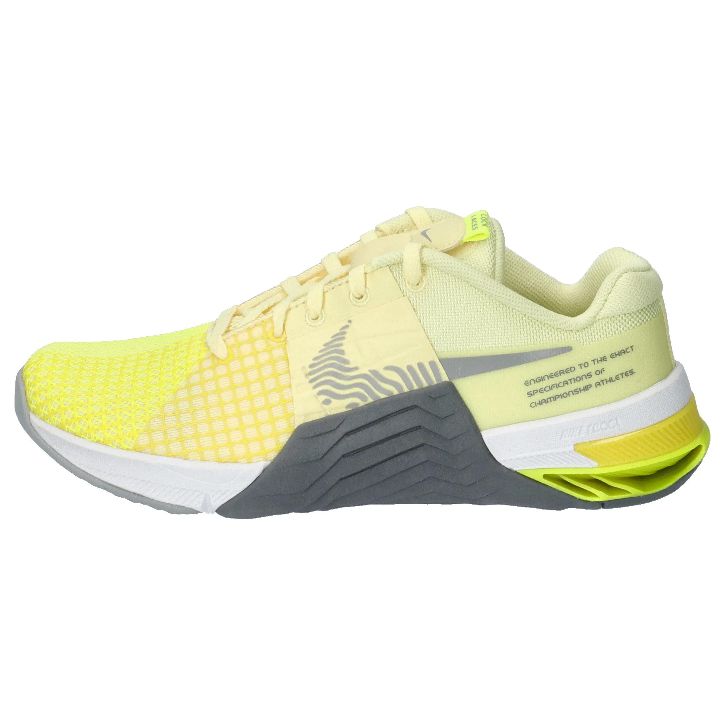 Nike Metcon 8 Citron Tint Light Smoke Grey (Women's) — foto 2