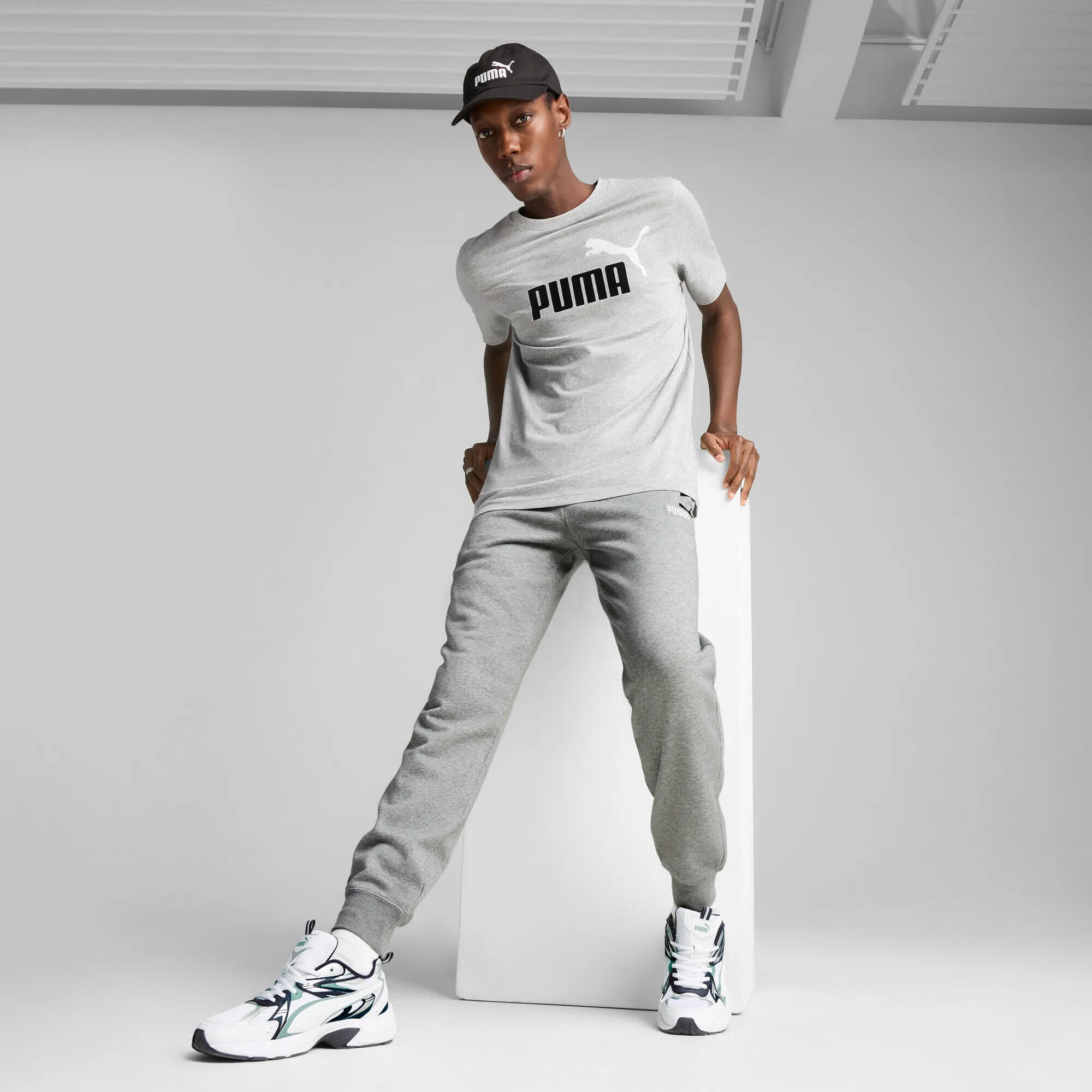 Puma Herren Trainingshose ESS 2 COLOR No. 1 Logo 684713 5/5
