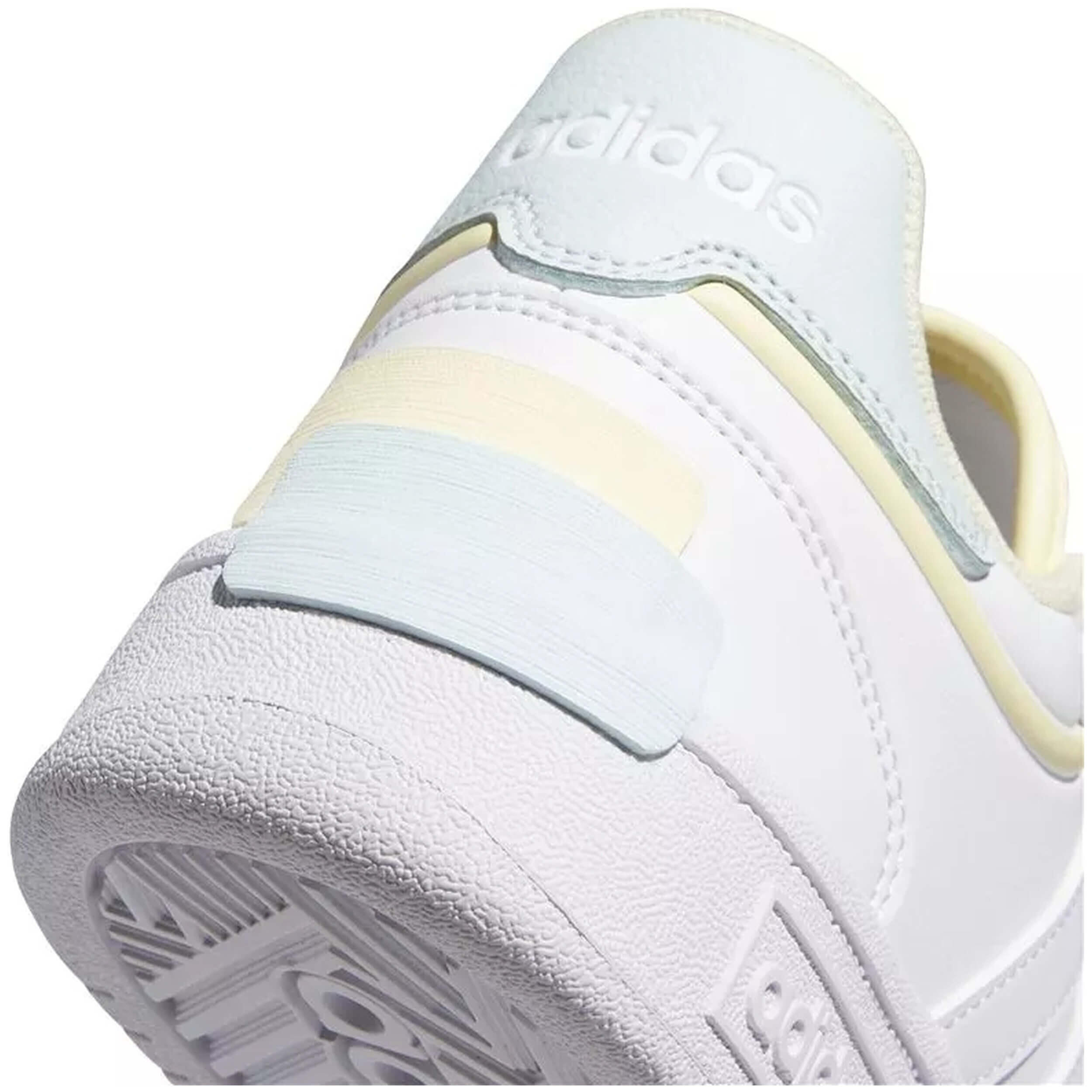 Scarpe Adidas modello IH0165 per donne 2/2