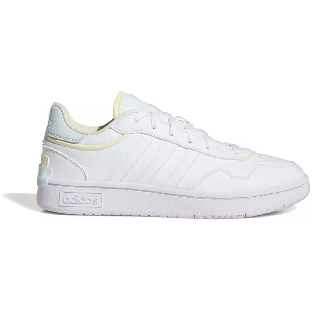 Sneakers Adidas model IH0165 for women