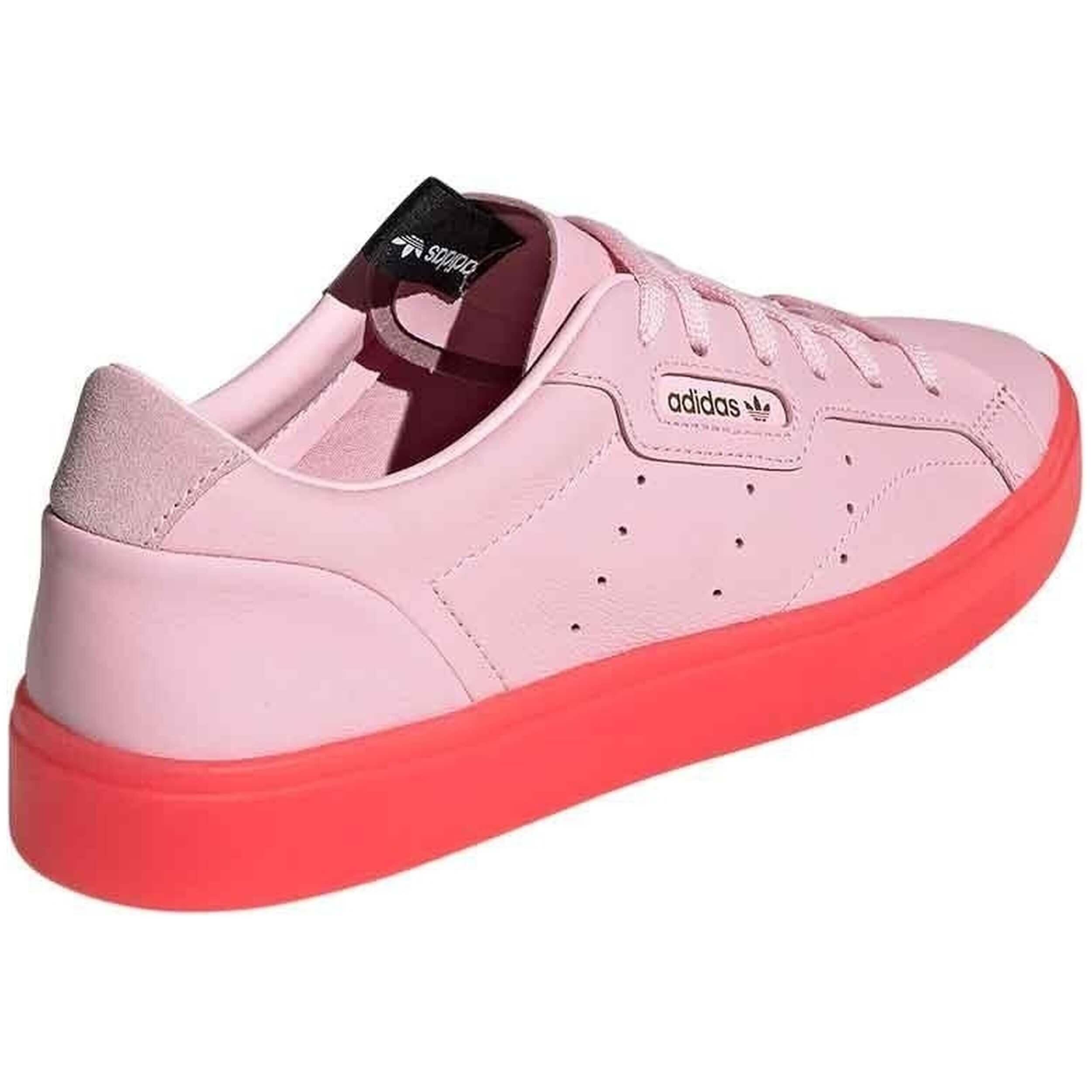 Baskets Adidas modèle BD7475 pour femmes 5/5