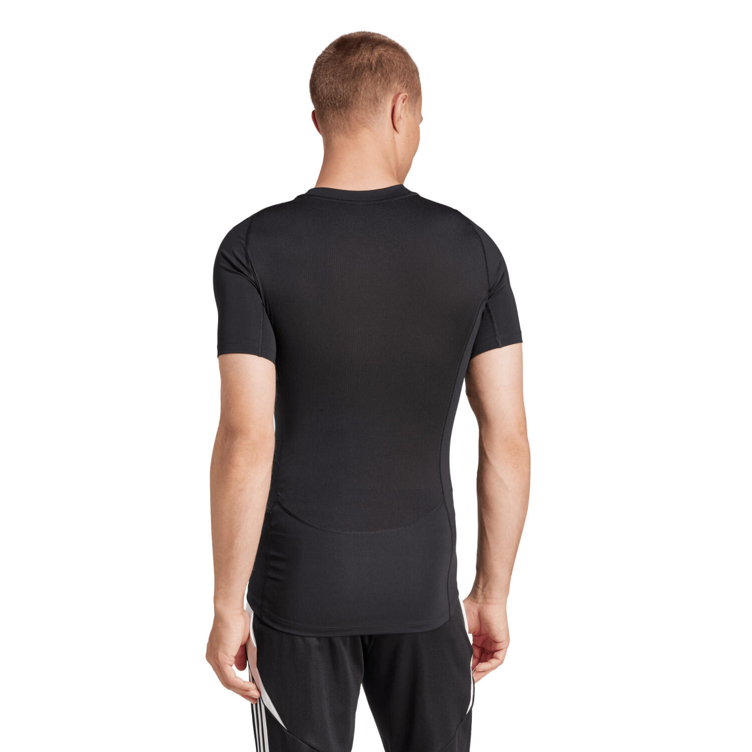 T-shirt adidas Techfit 2/7