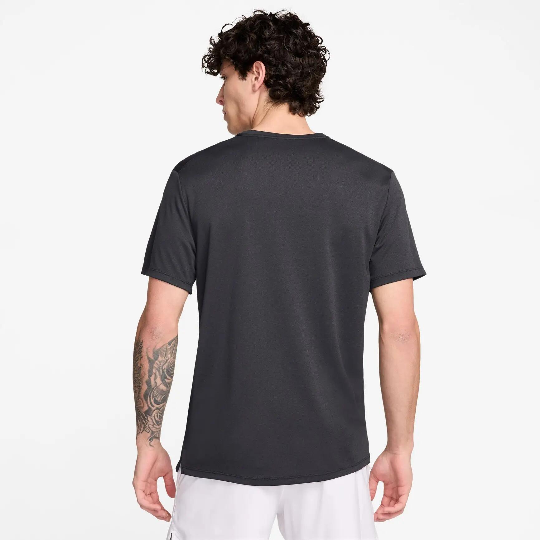Nike Herren T-Shirt Miler Swoosh Men s Dri-FIT FV9898 2/2