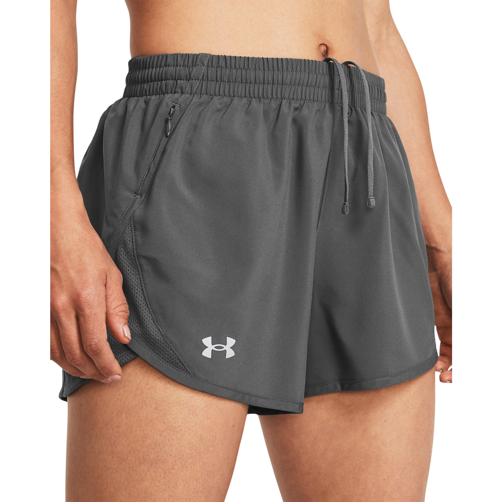 Under Armour Damen Short Fly By 3   1382438 3/6