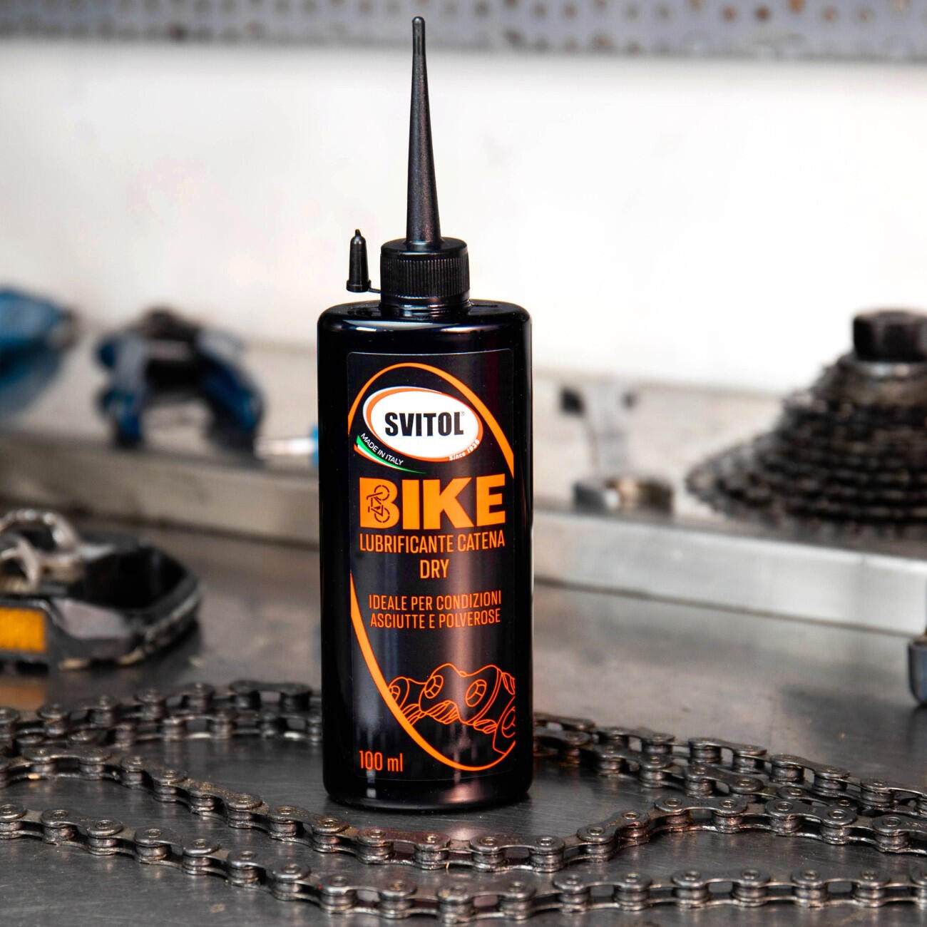 Smar do łańcucha na suche warunki BIKE DRY CHAIN LUBRICANT marki SVITOL 2/7