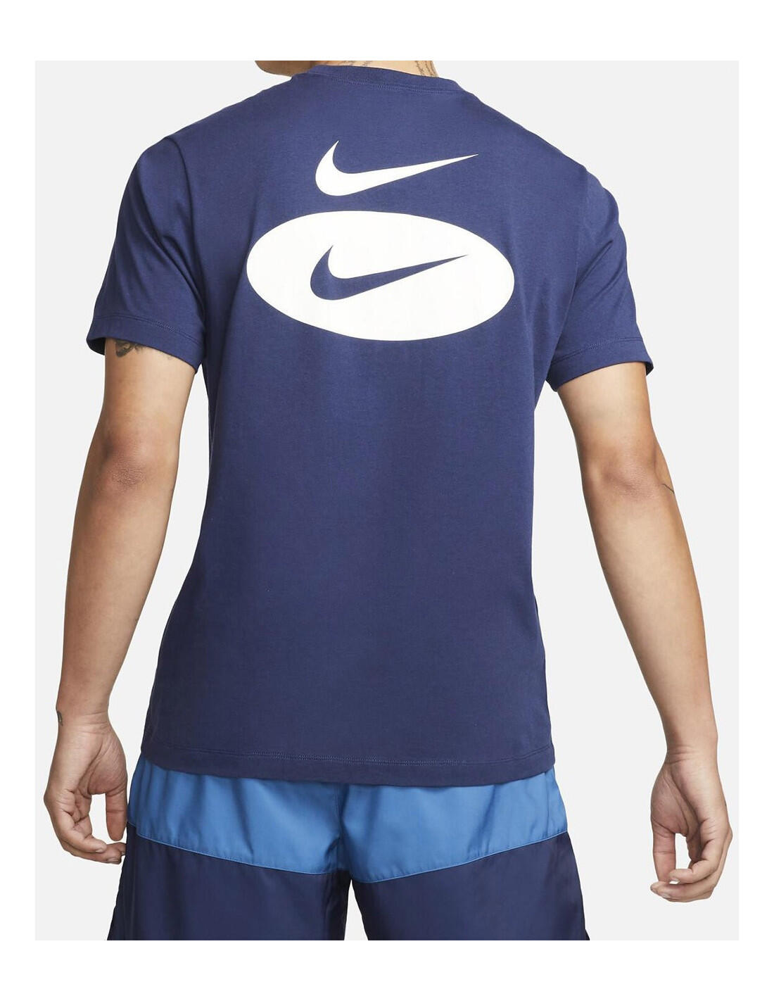 Nike Essentials + Core 4 T-Shirt 3/3