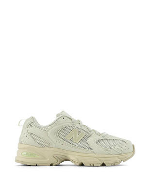 Zapatillas New Balance en color TBA-Gris
