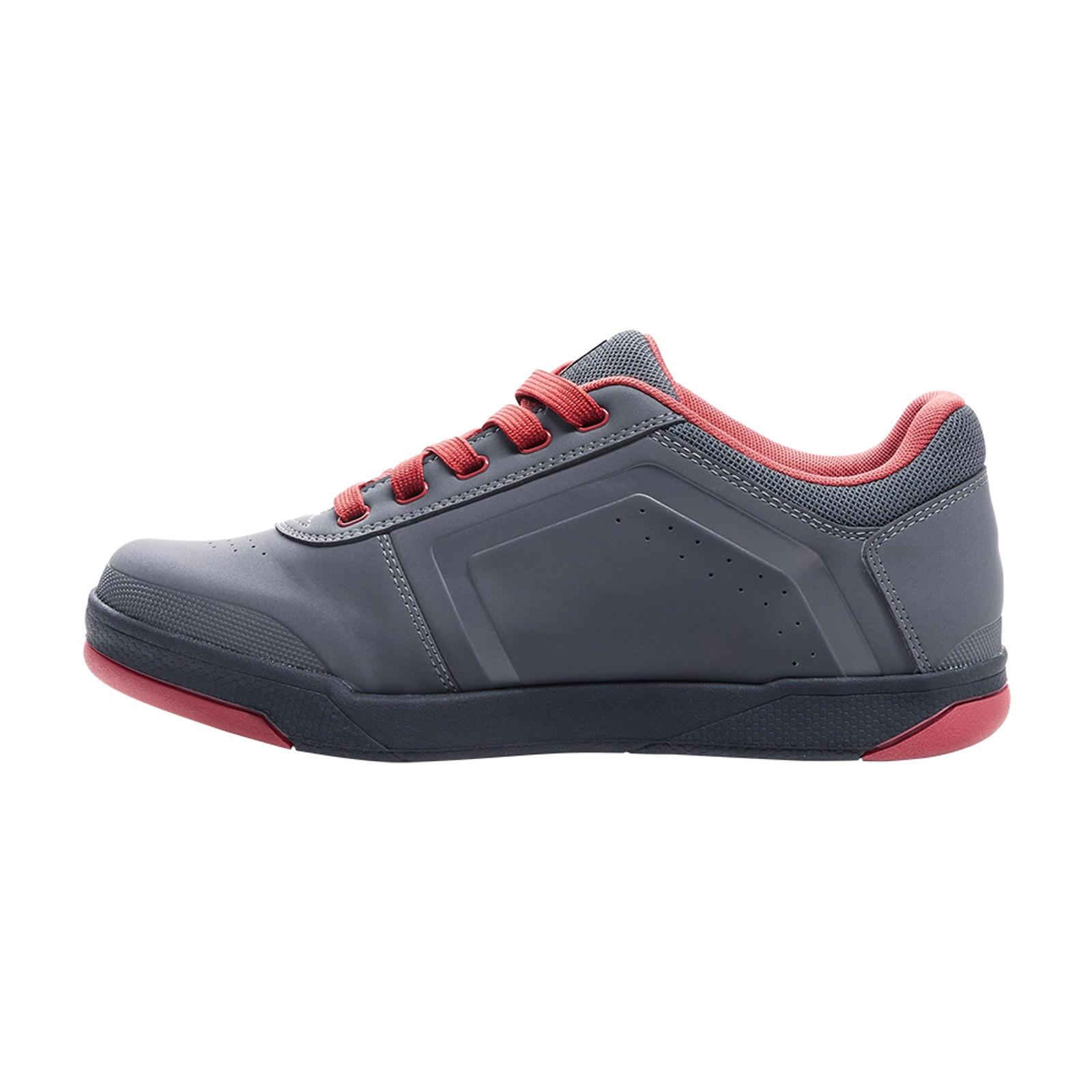 PINNED FLAT Sapatos de Pedal cinza/vermelho 43 4/4