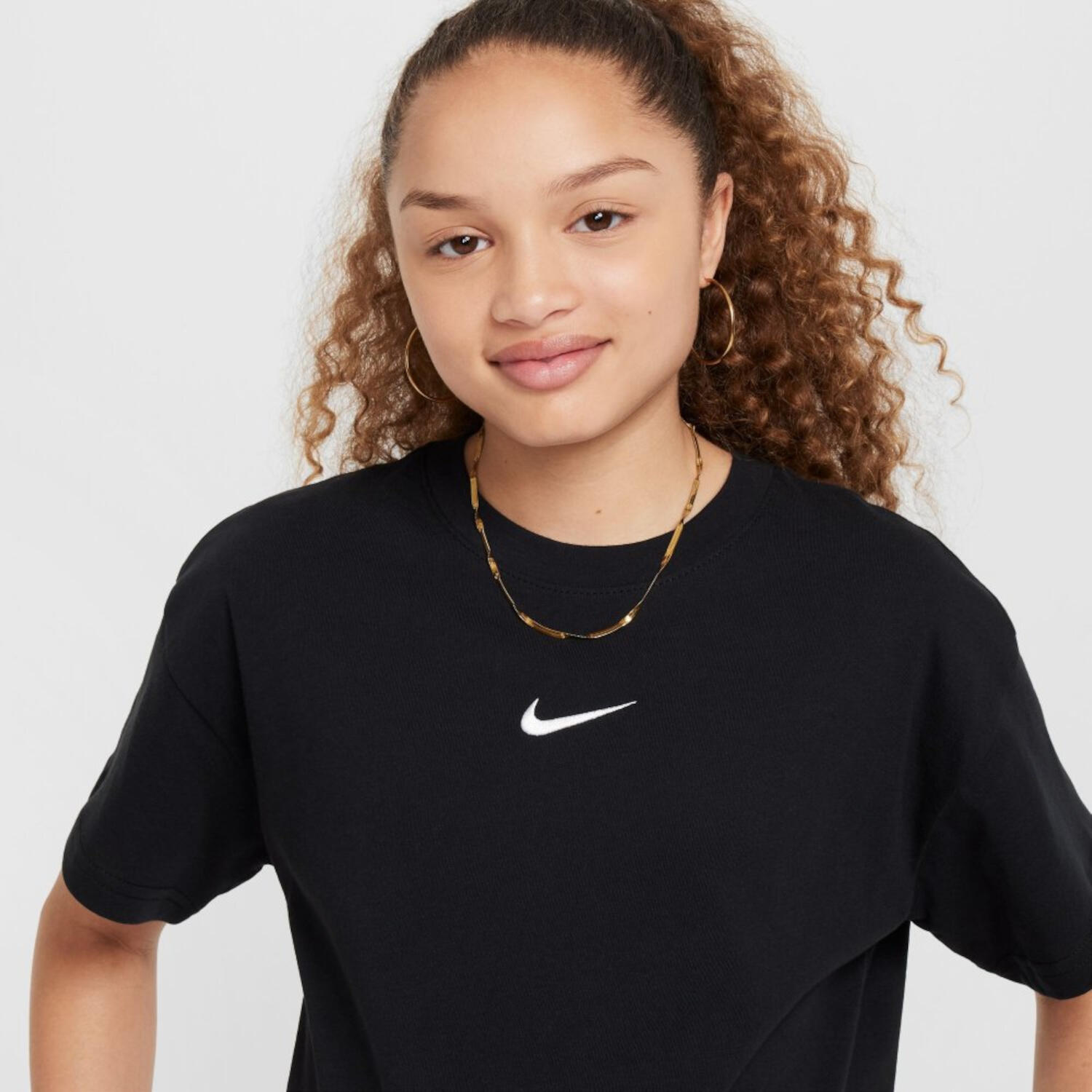 Nike Mädchen T-Shirt Big Girls Sportswear FZ5539 3/6