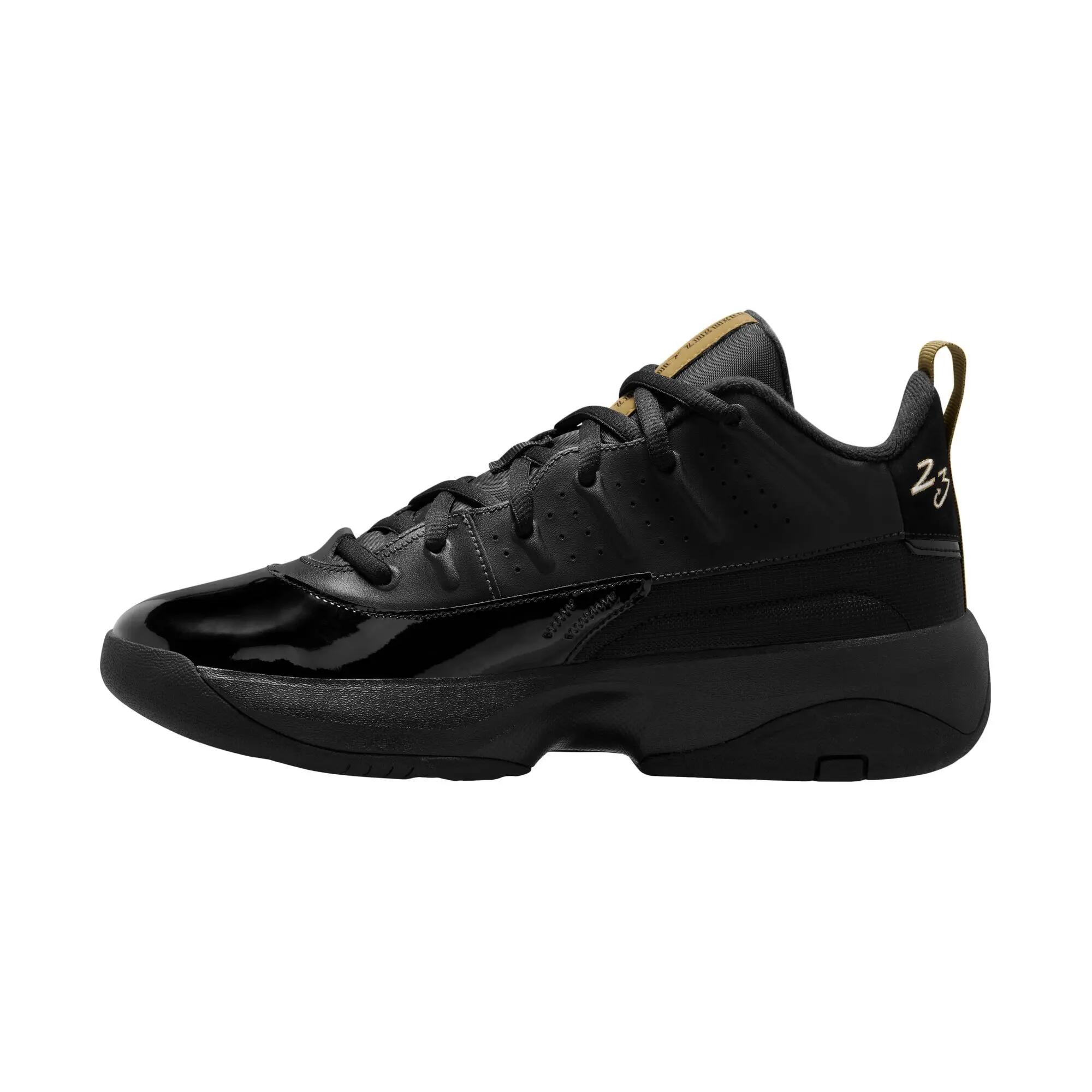 Nike Jordan Max Aura 7 - black/metallic gold-black 2/3