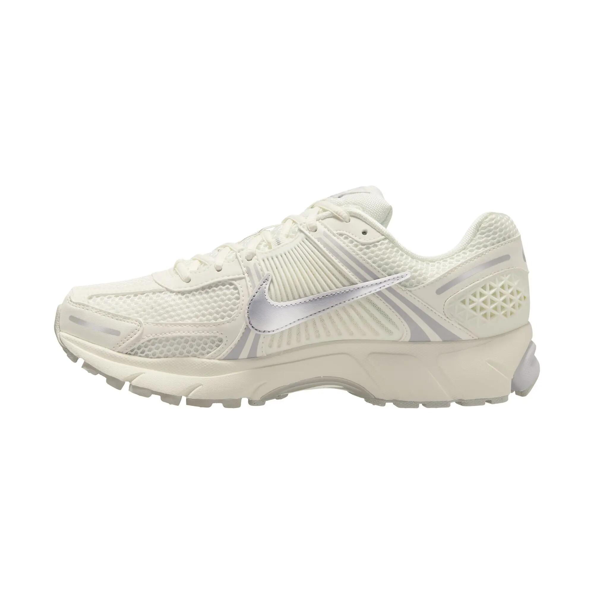 Nike Zoom Vomero 5 Sail Vast Grey Metallic Silver 2/6