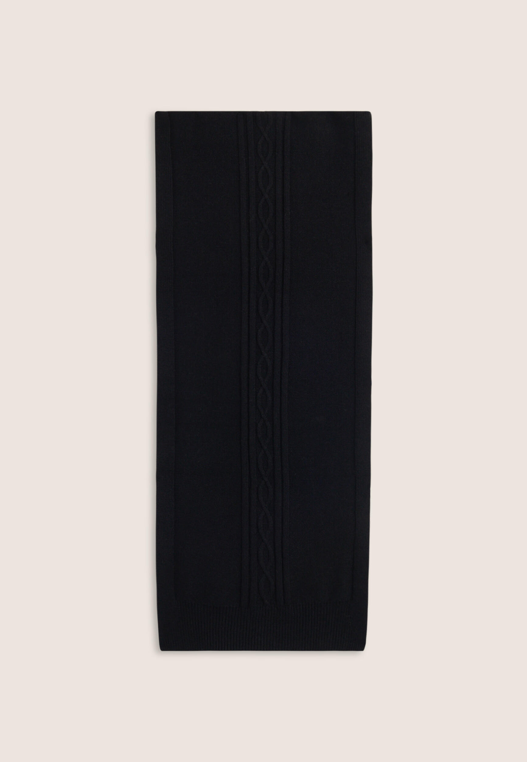 Écharpe tricotée avec motif tressé décoratif central 2/3