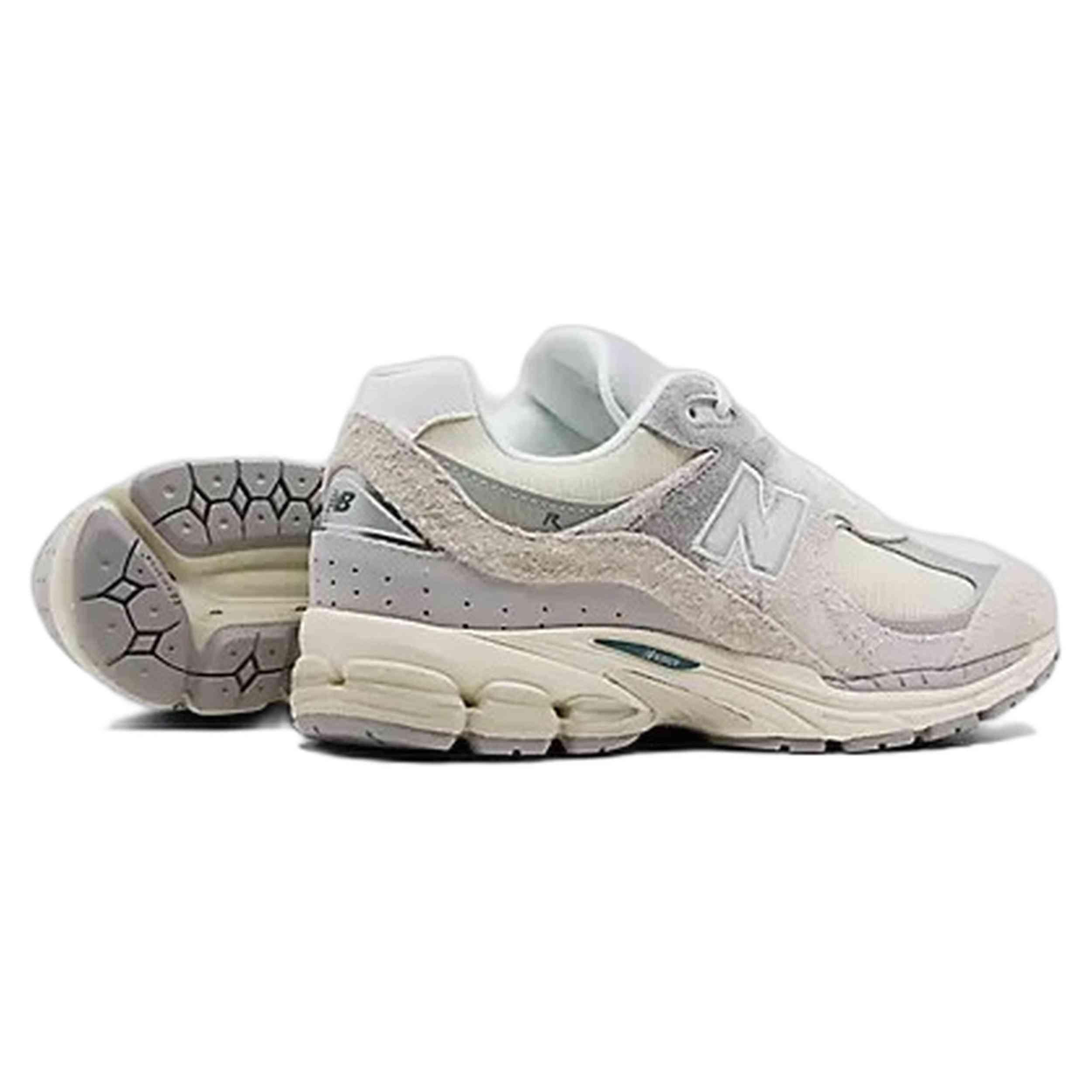 Scarpe New Balance 2002R beige uomo 4/7