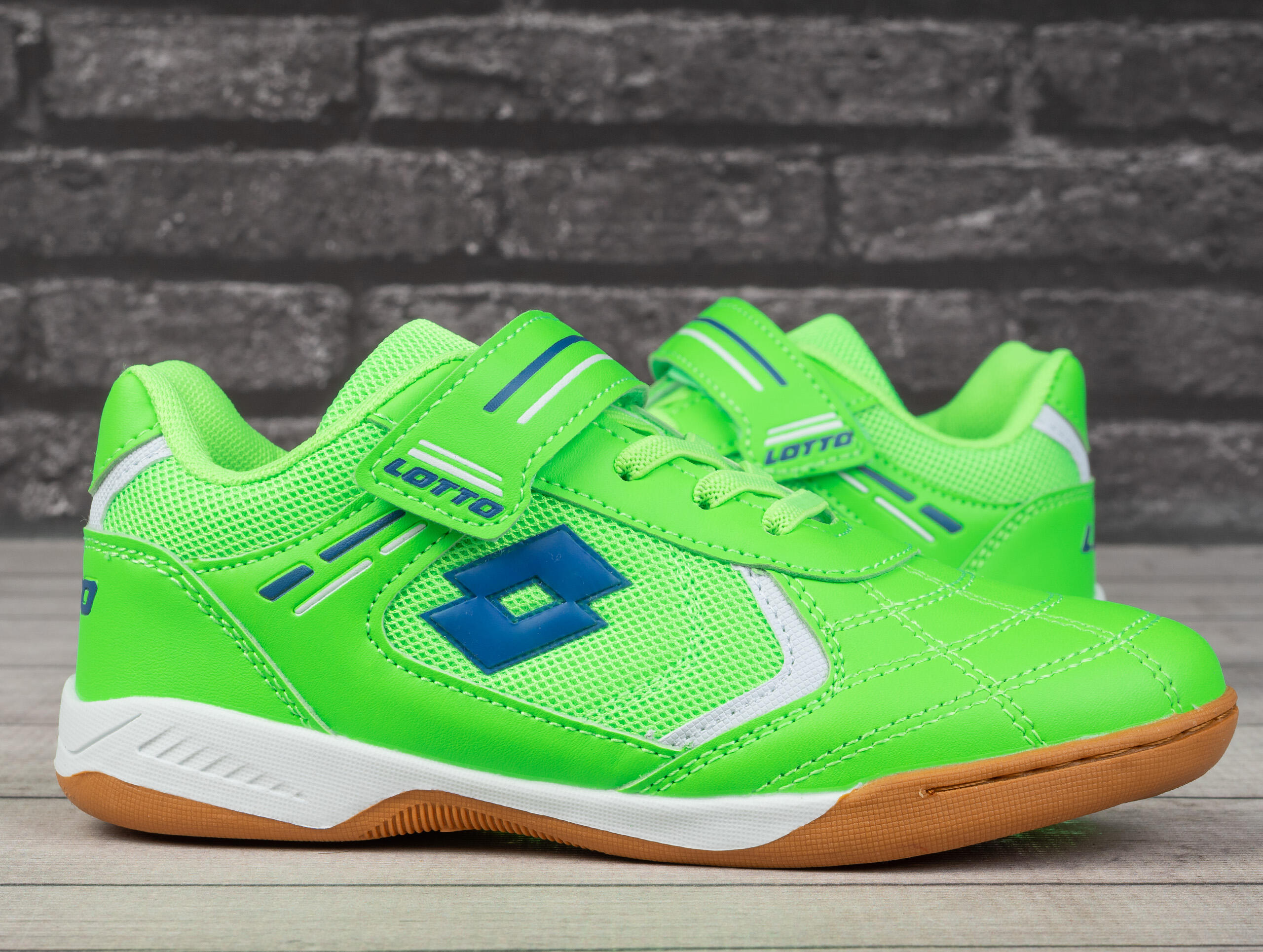 Buty dziecięce sportowe  Lotto SOCCERA 2/7