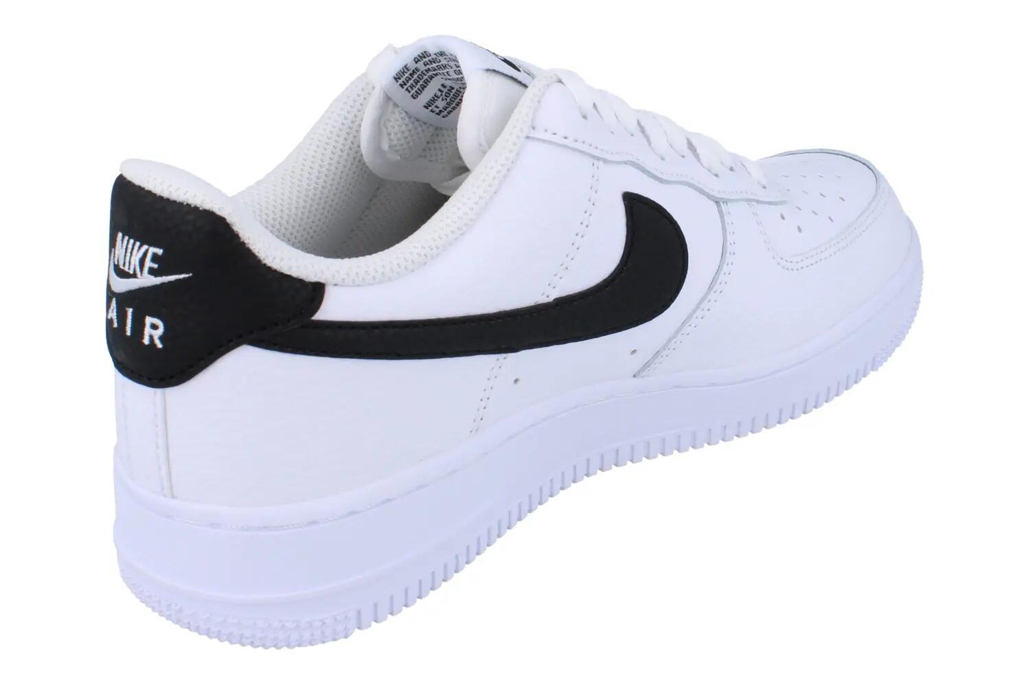 Nike Air Force 1 07 Mens Trainers 3/6